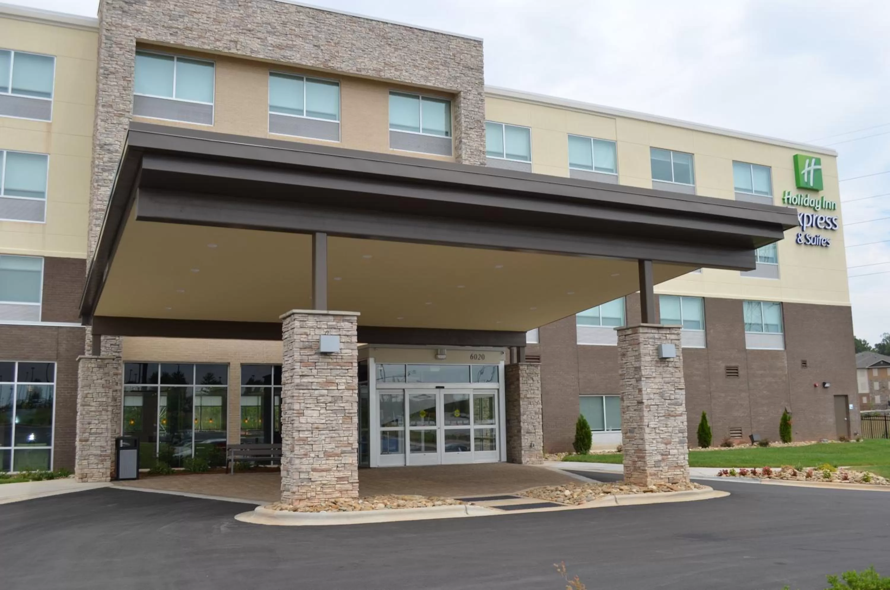 Property building in Holiday Inn Express & Suites - Charlotte NE - University Area by IHG