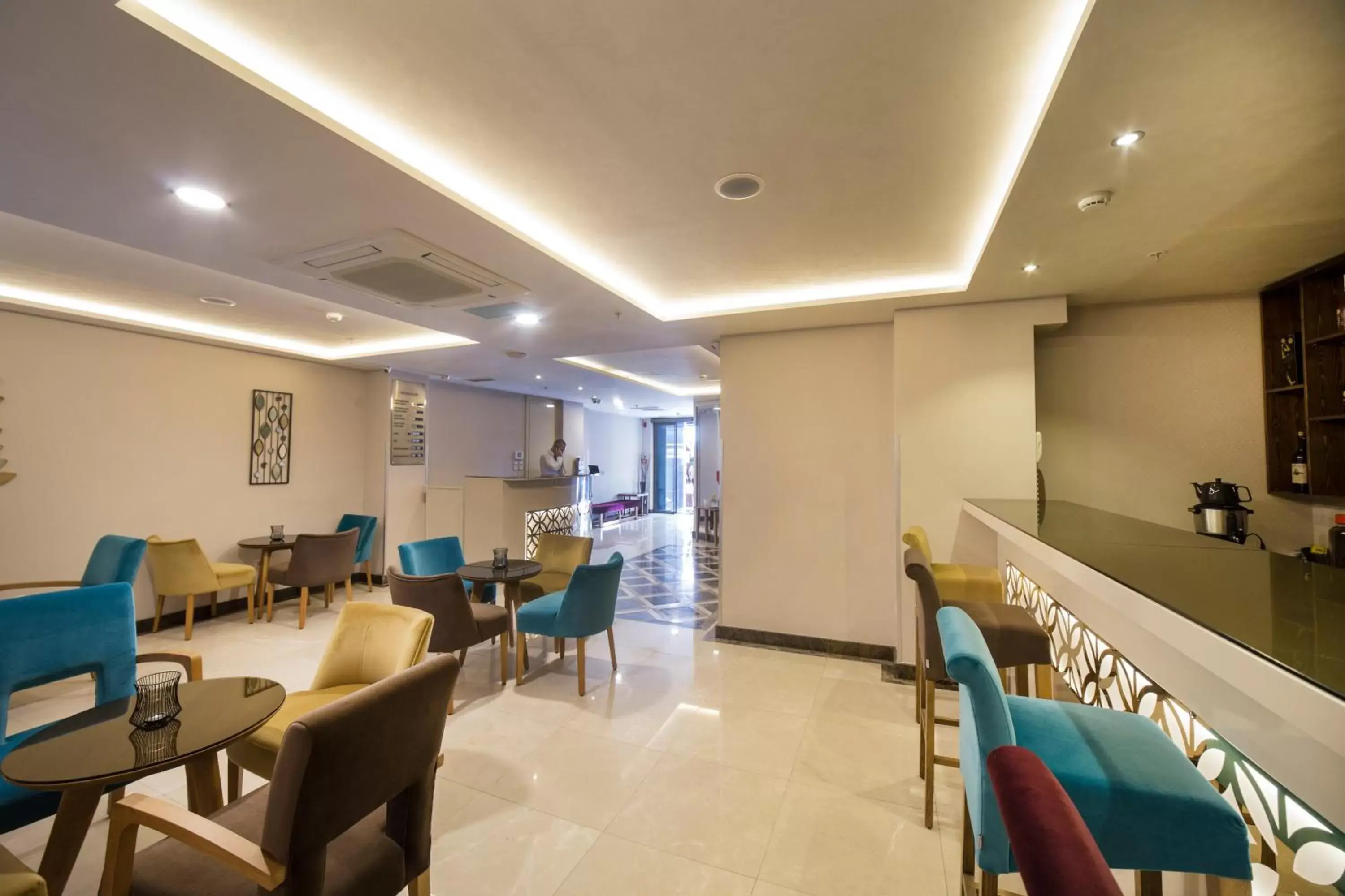 Lobby or reception, Restaurant/Places to Eat in Meretto Hotel LALELİ