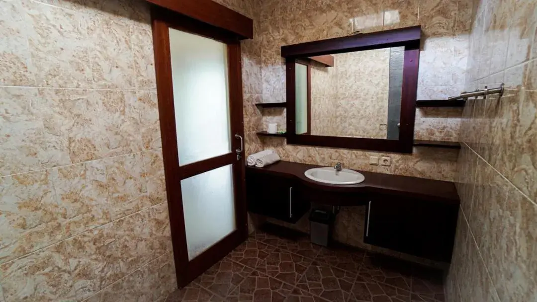 Bathroom in The Janan Villa