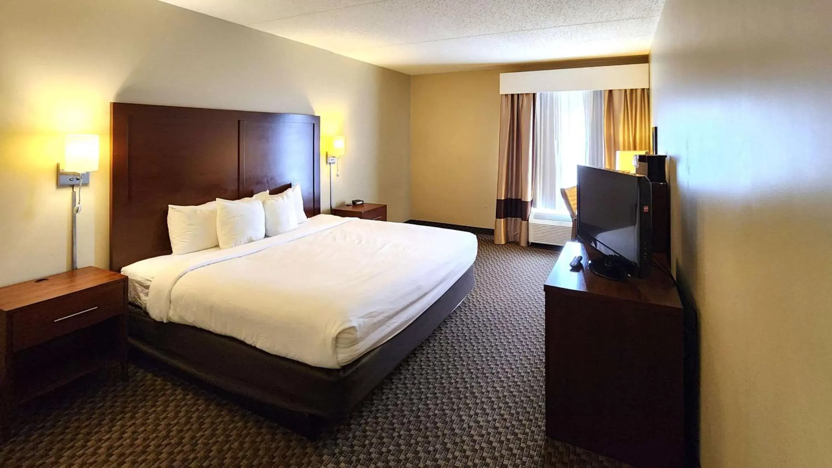 Bedroom, Bed in Comfort Inn & Suites Mount Pocono