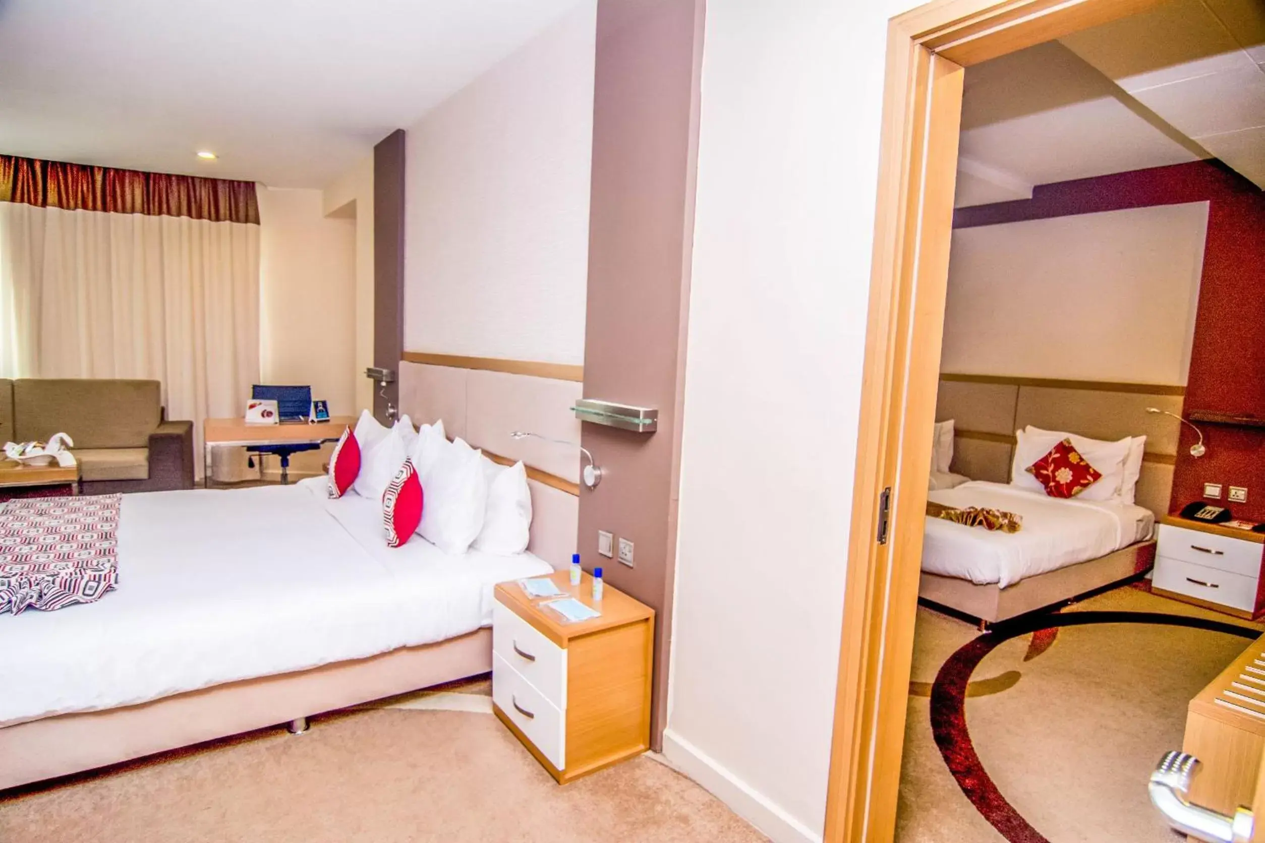 Bedroom, Bed in PrideInn Azure Hotel Nairobi Westlands