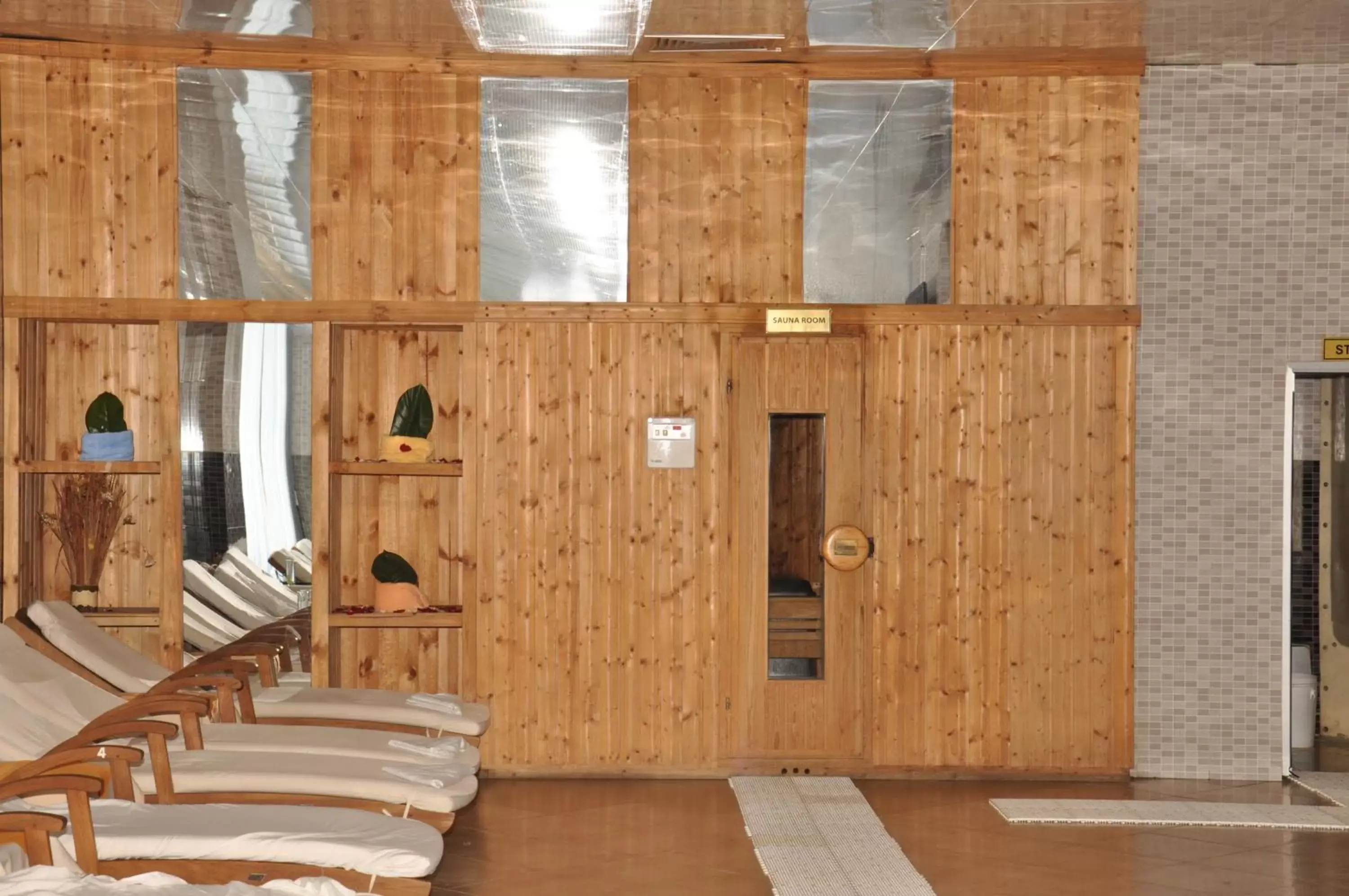 Sauna in Inter Luxury Hotel