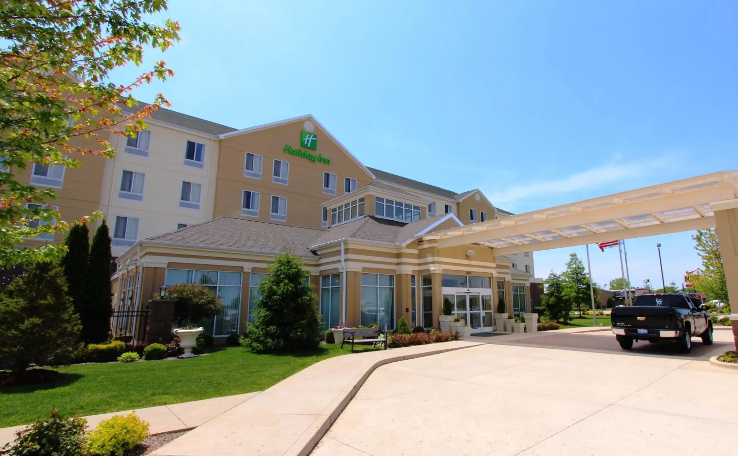 Property Building in Holiday Inn Effingham, an IHG Hotel