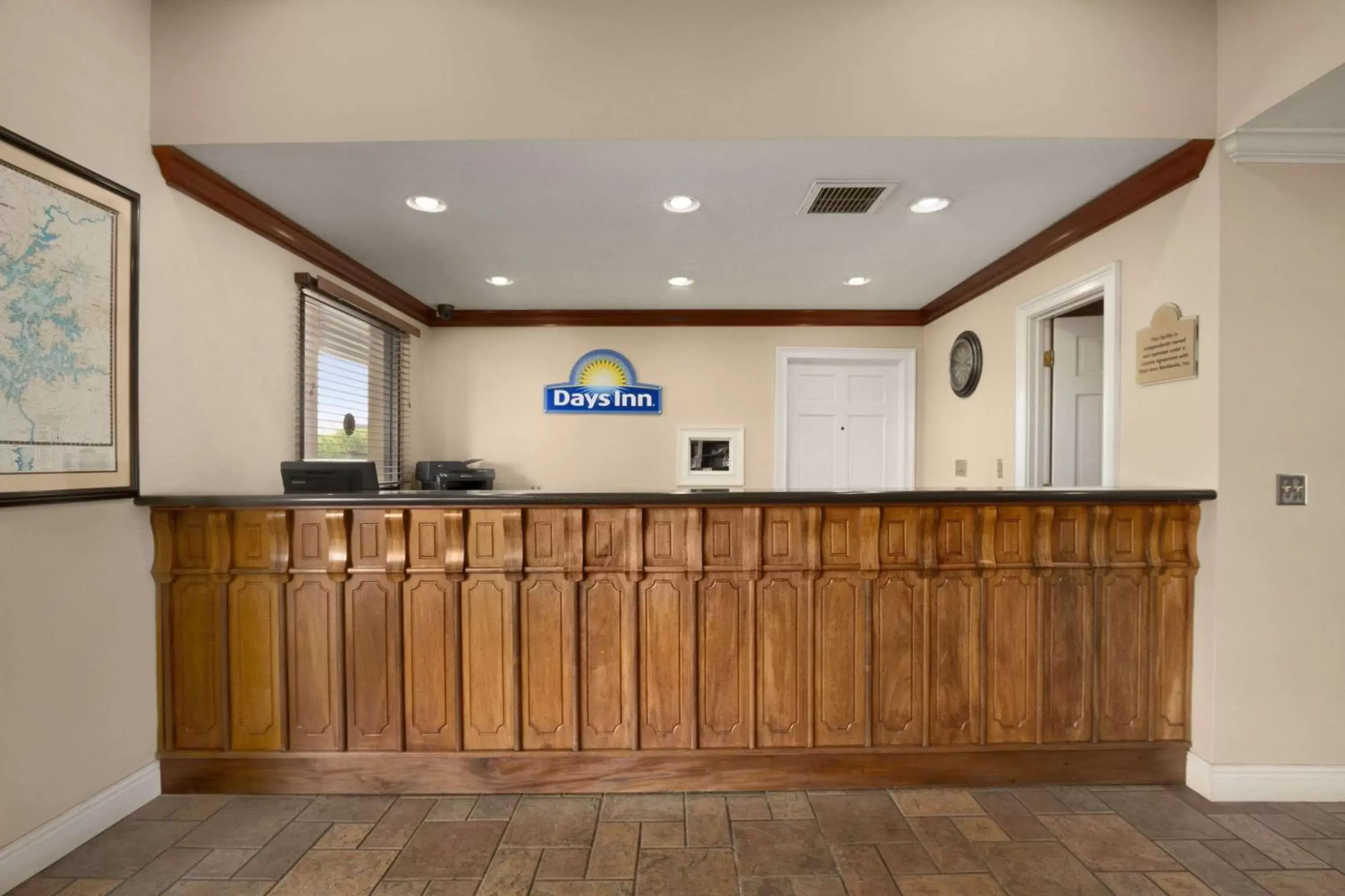 Lobby or reception in Days Inn by Wyndham Alexander City Lobby or reception in Days Inn by Wyndham Alexander City