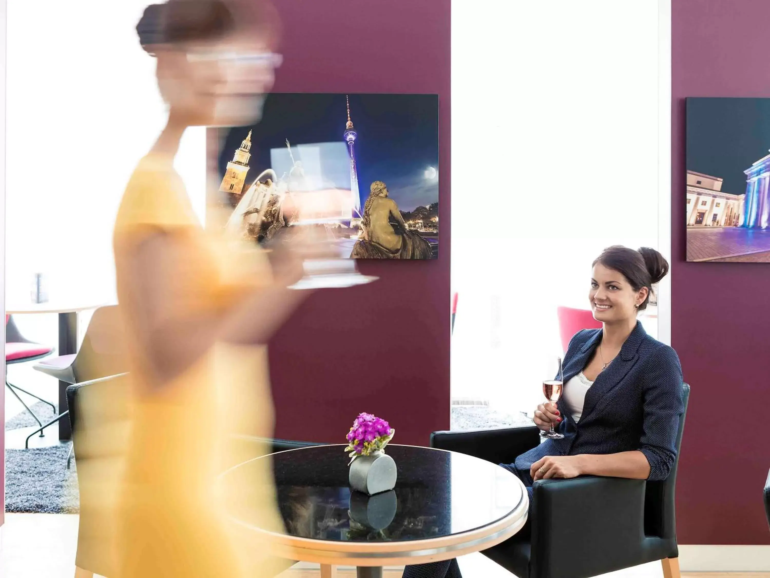 Lounge or bar in Mercure Hotel Berlin City