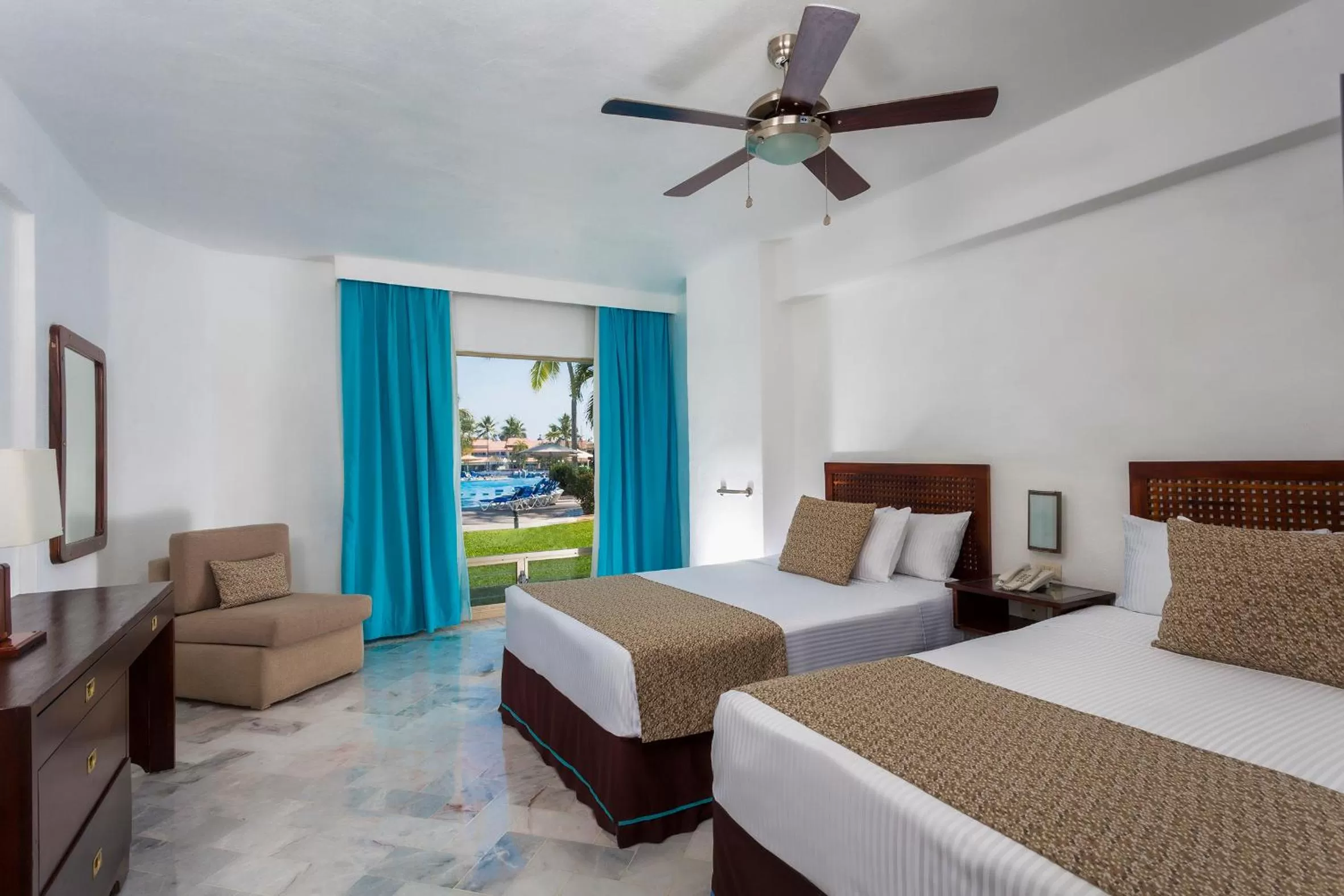 Seating area, Bed in Vamar Vallarta All Inclusive Marina & Beach Resort