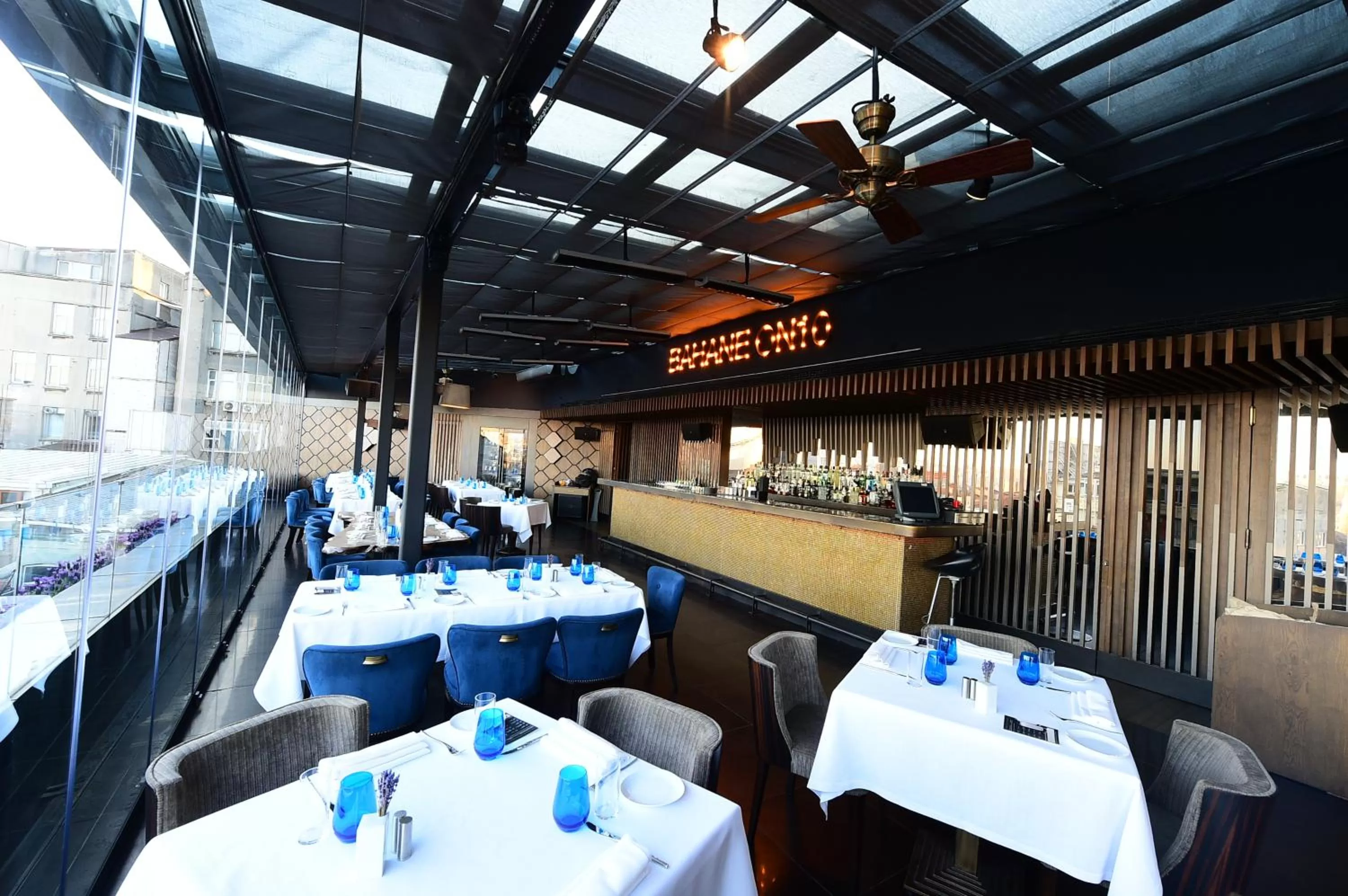 Restaurant/places to eat in 10 Karakoy