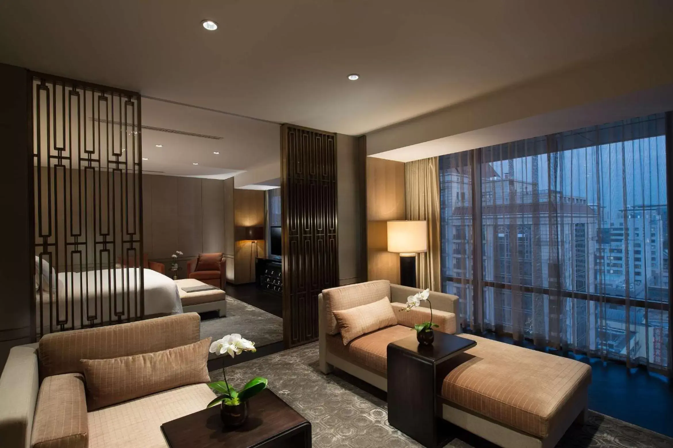 Bed, Seating Area in Waldorf Astoria Beijing