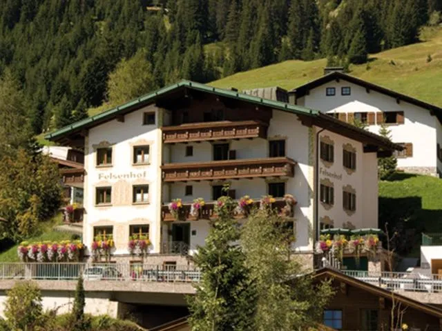 Property Building in Hotel-Garni Felsenhof
