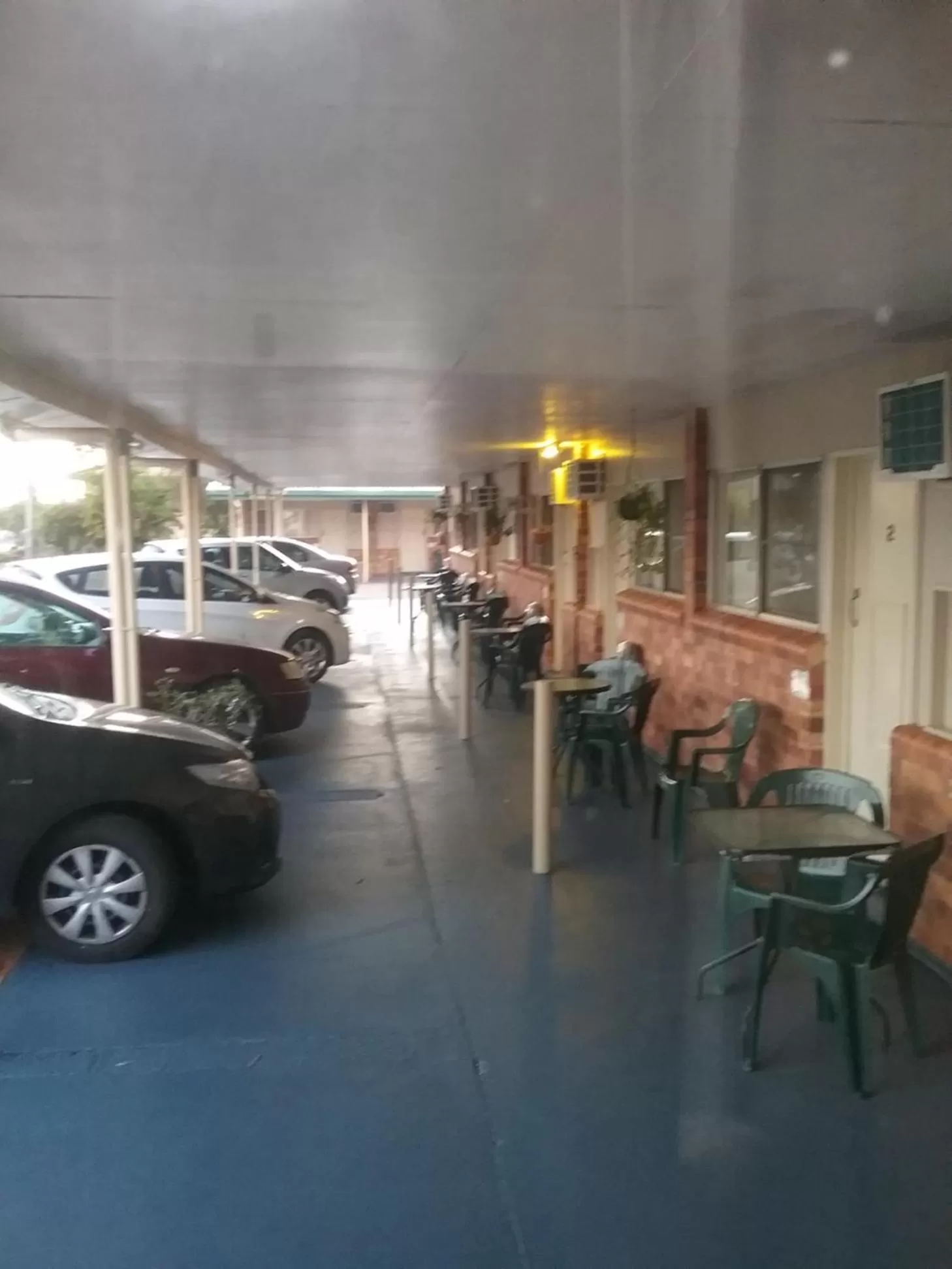 Parking in Avocado Motor Inn