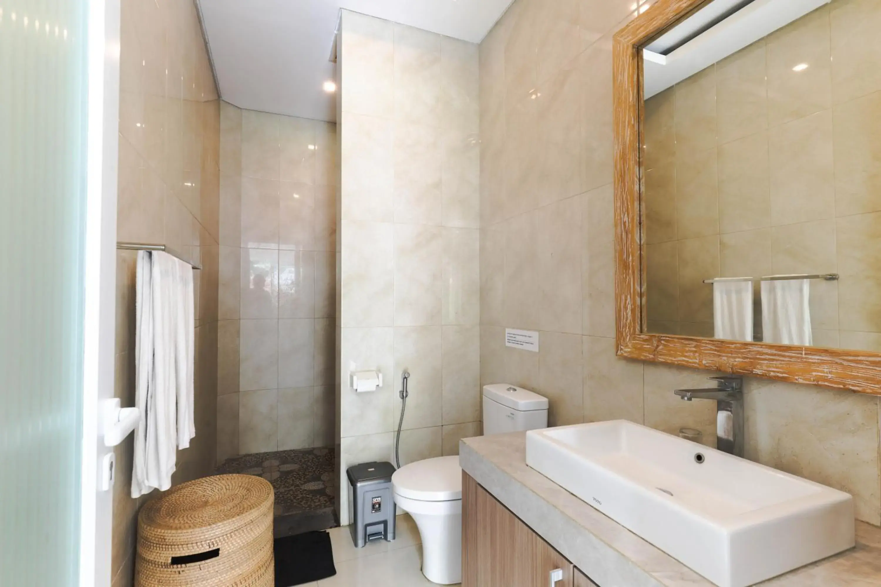 Shower, Bathroom in Puri Bagus Villa Legian Kuta