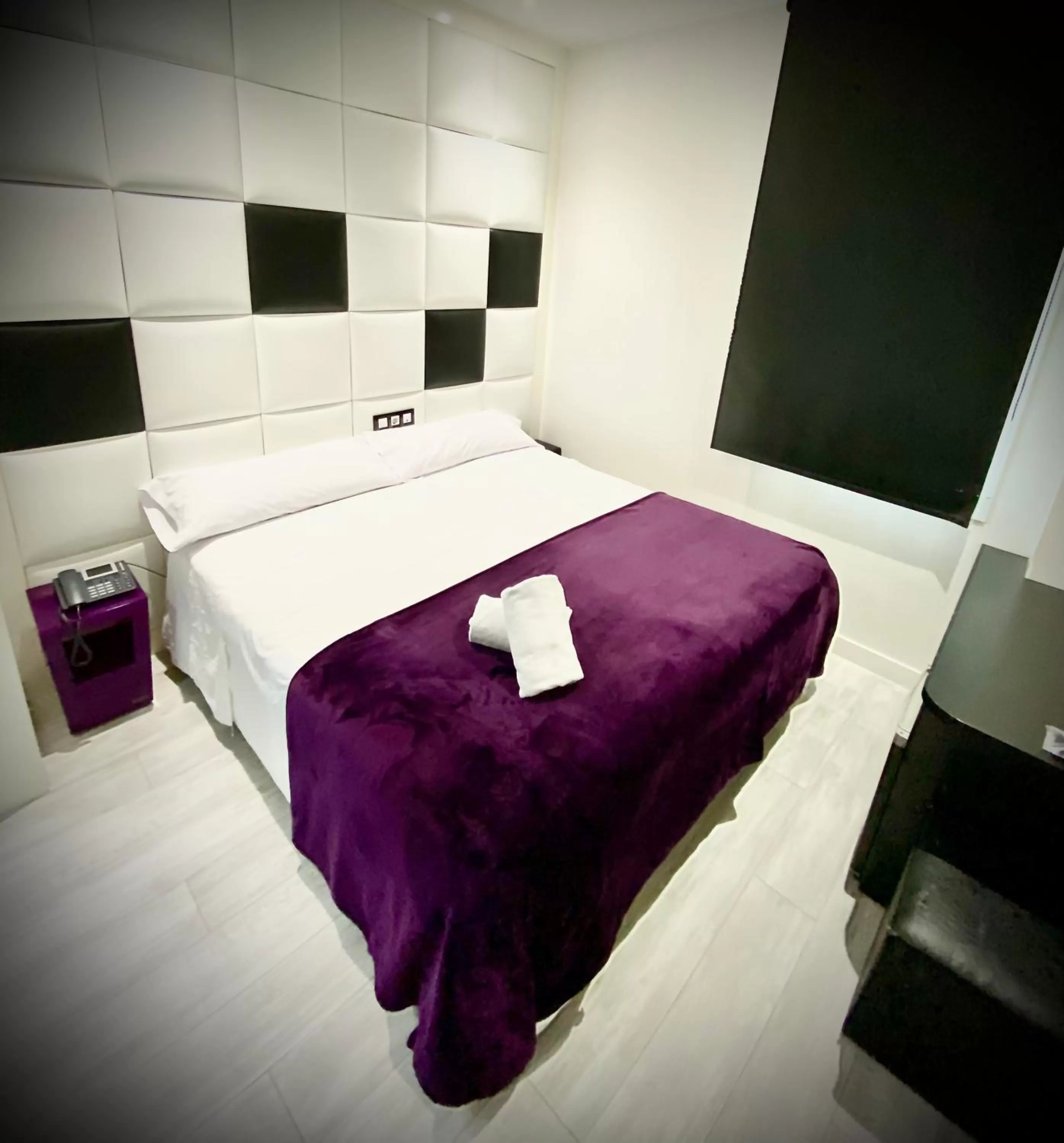 Single Room in Hoteles Urbanos N Avenida de España