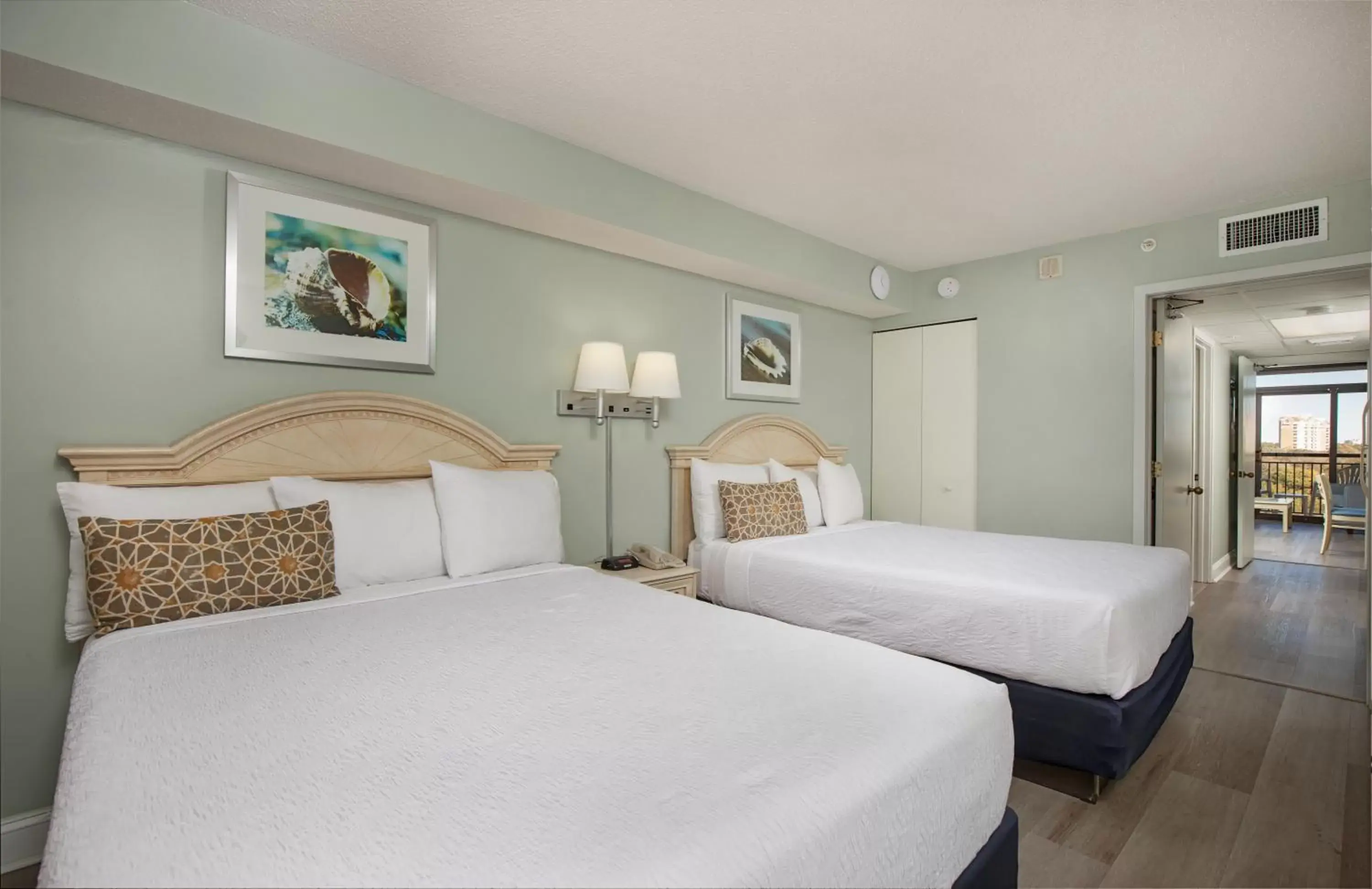 Bedroom, Bed in Grande Shores Ocean Resorts Condominiums