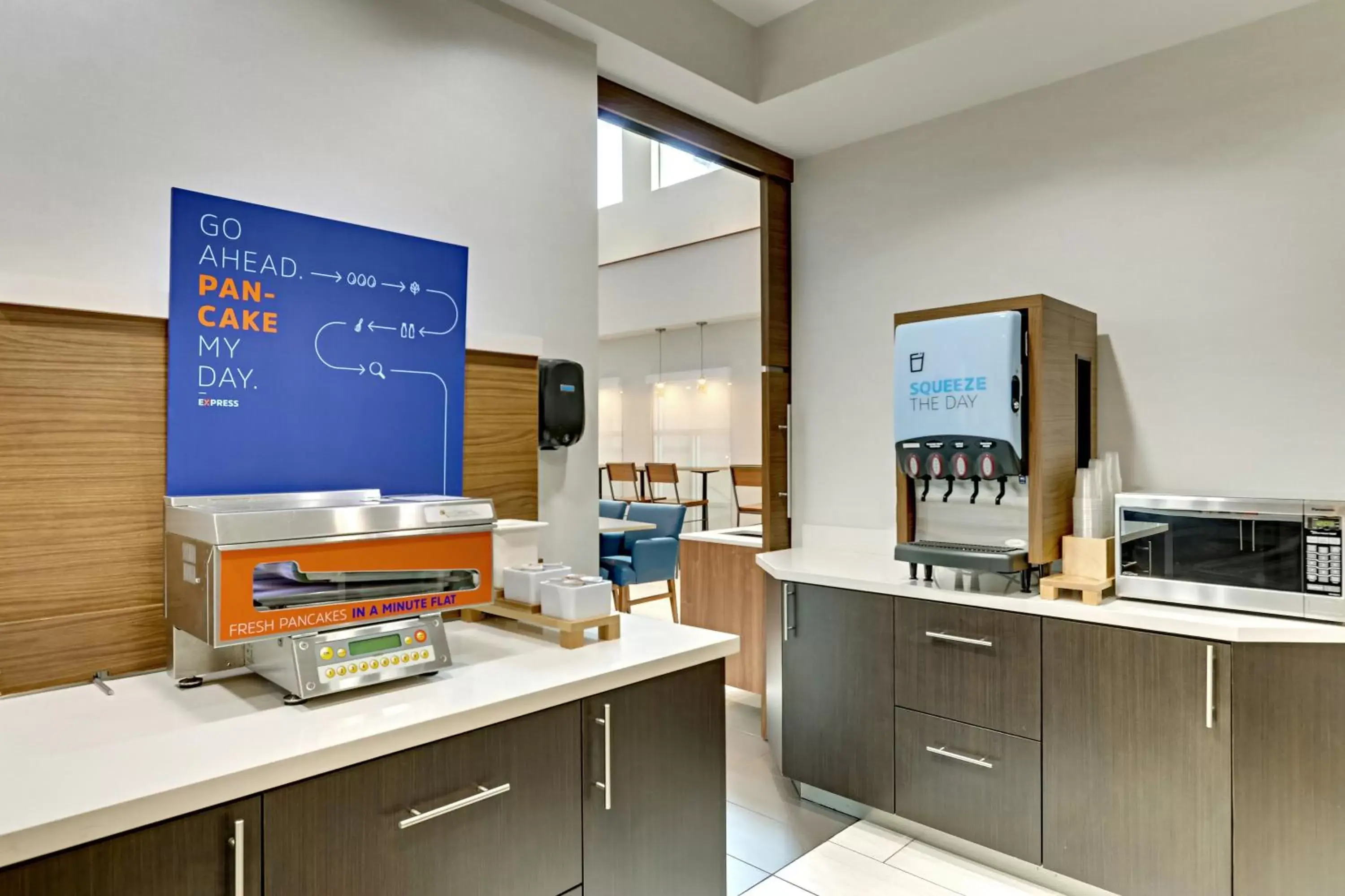 Breakfast, Kitchen/Kitchenette in Holiday Inn Express Hotel and Suites Weatherford, an IHG Hotel