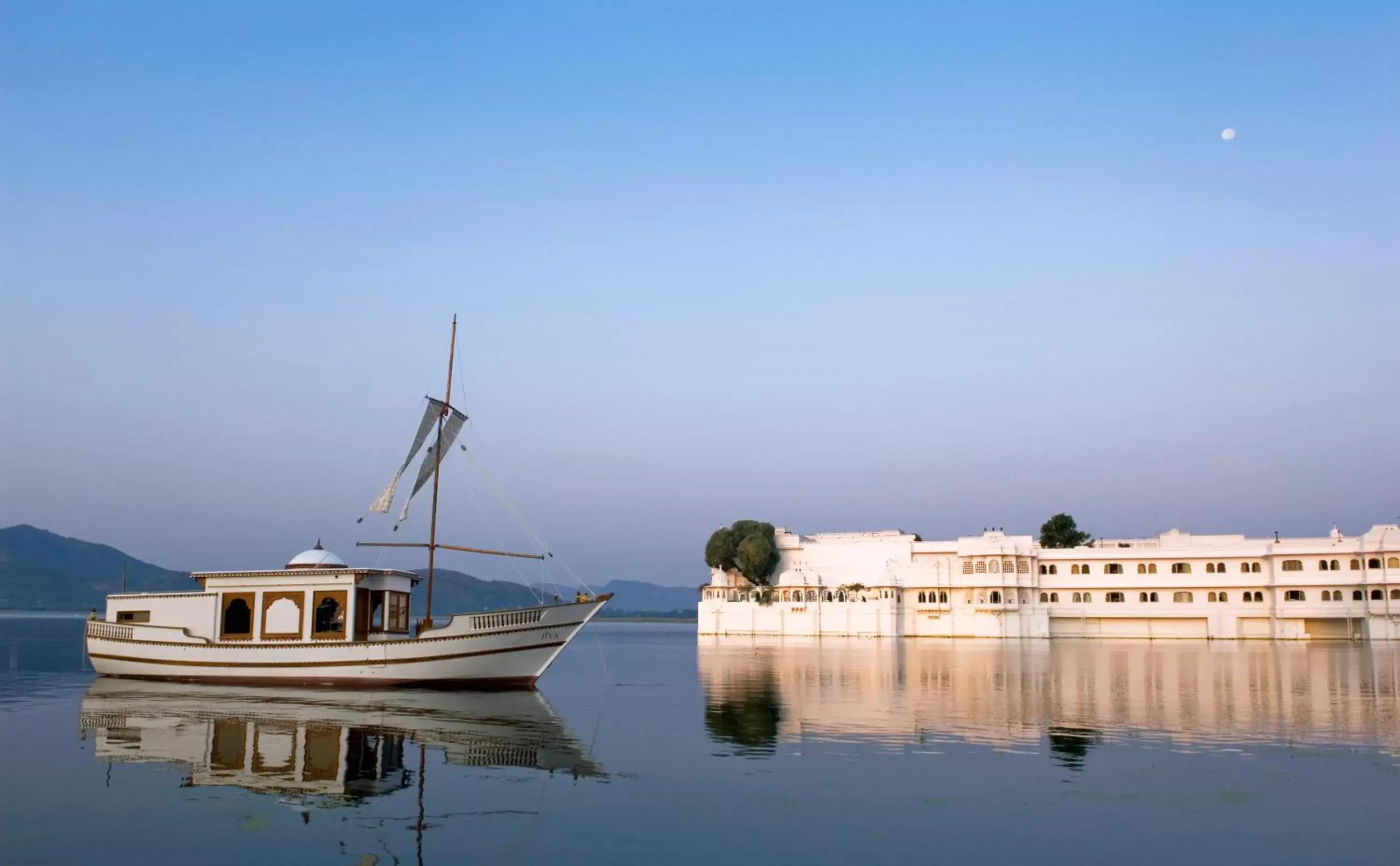 Facade/entrance in Taj Lake Palace Udaipur