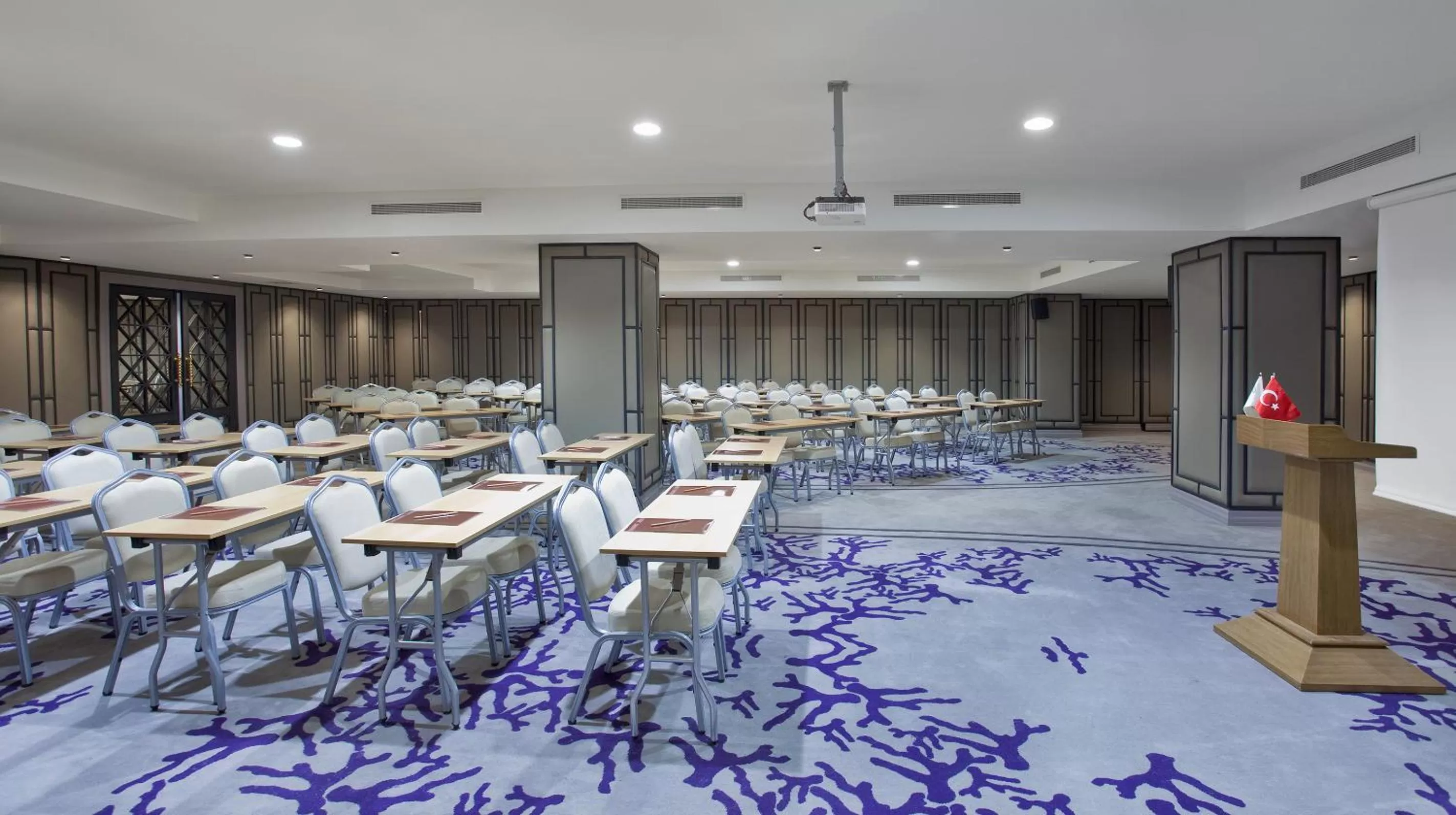Business facilities in Sura Design Hotel & Suites