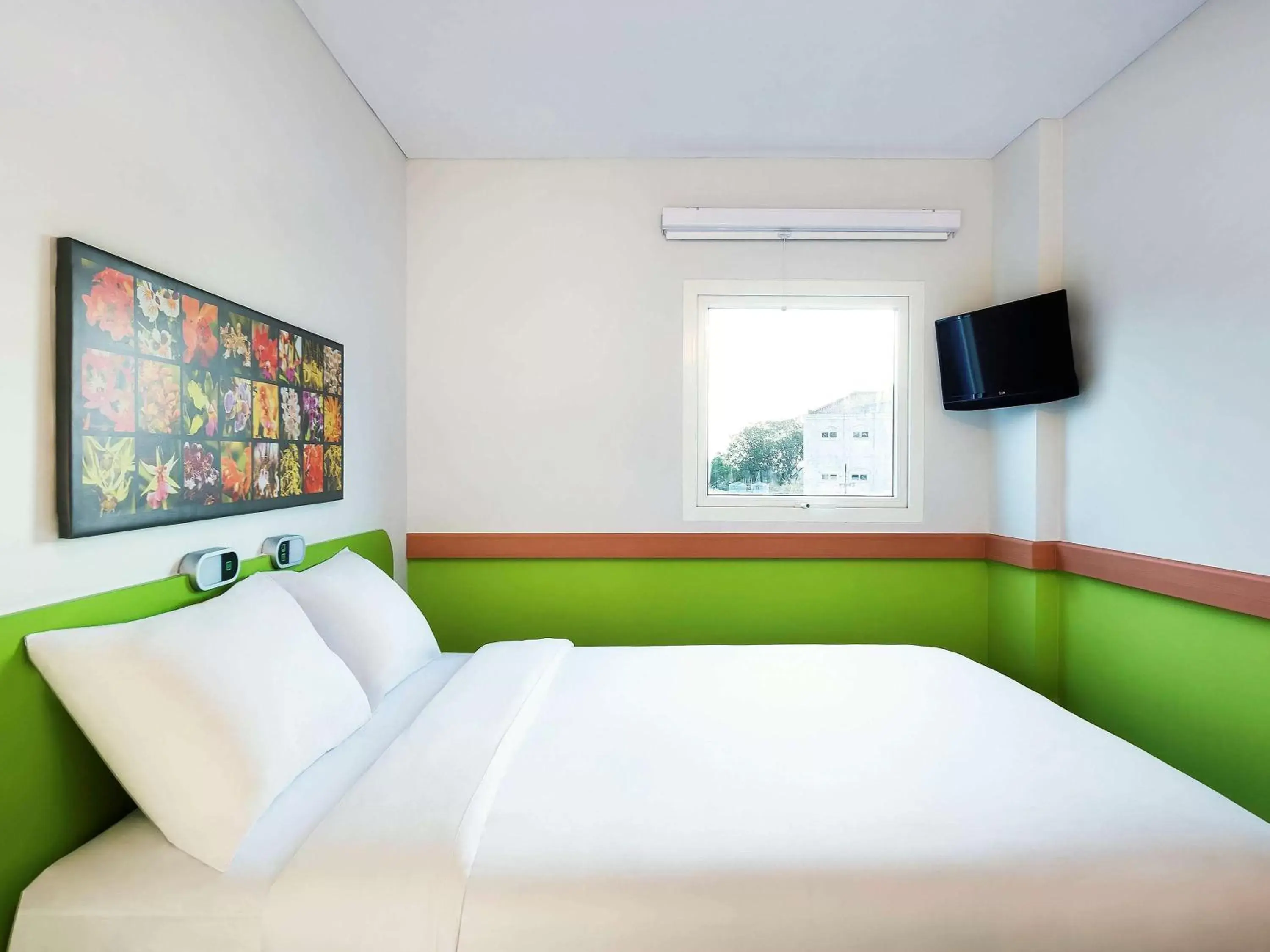 Bedroom, Bed in Ibis Budget Semarang Tendean - CHSE Certified