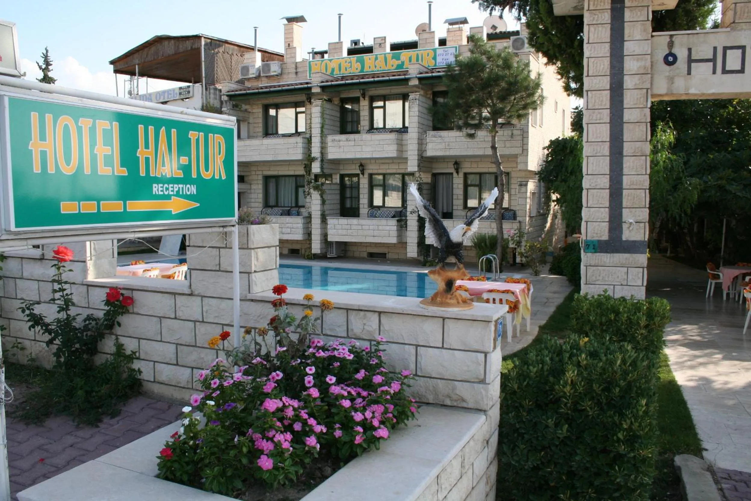 Facade/entrance in Hotel HAL-TUR