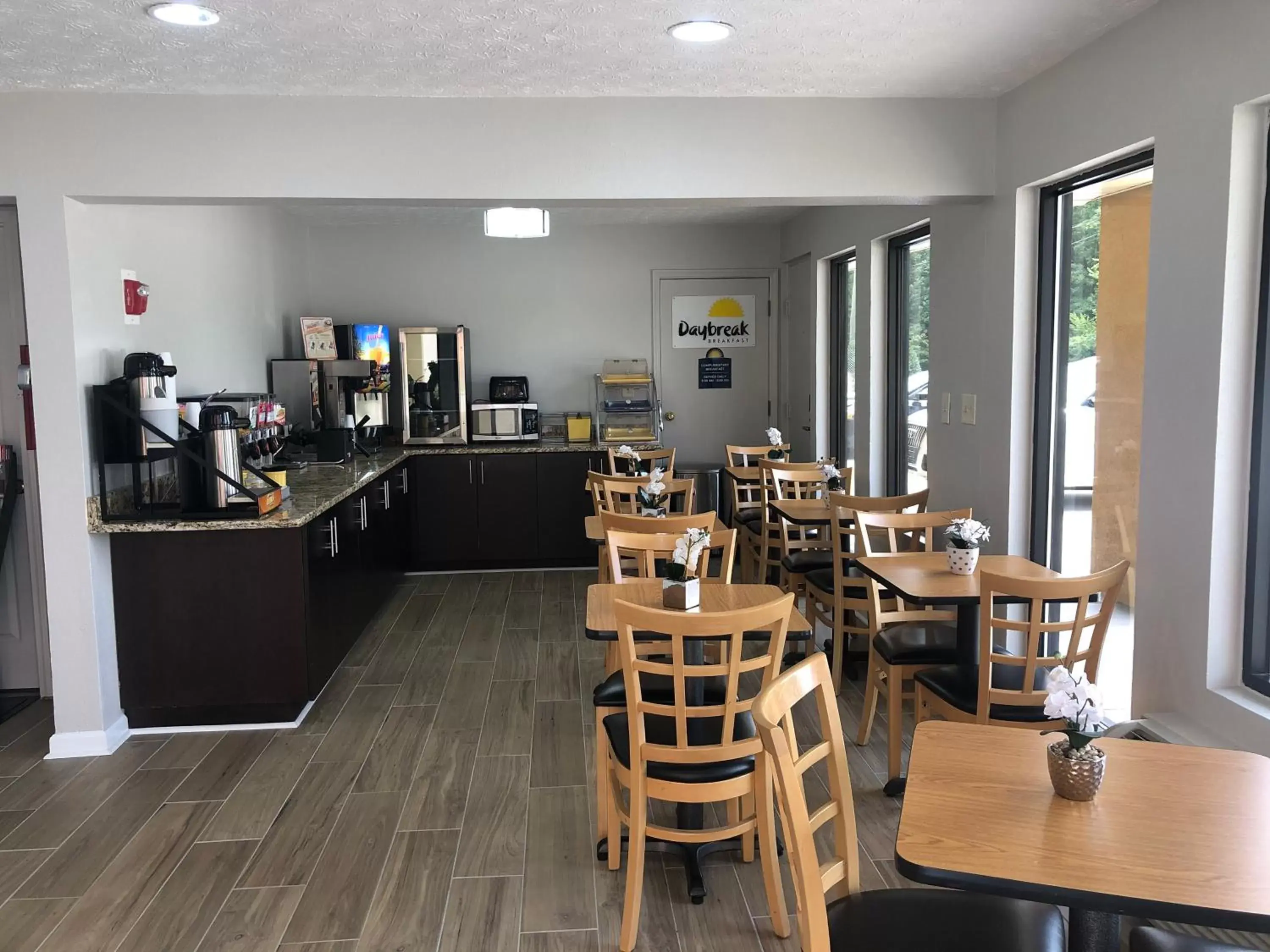 Restaurant/places to eat in Days Inn by Wyndham Douglasville-Atlanta-Fairburn Road Restaurant/places to eat in Days Inn by Wyndham Douglasville-Atlanta-Fairburn Road