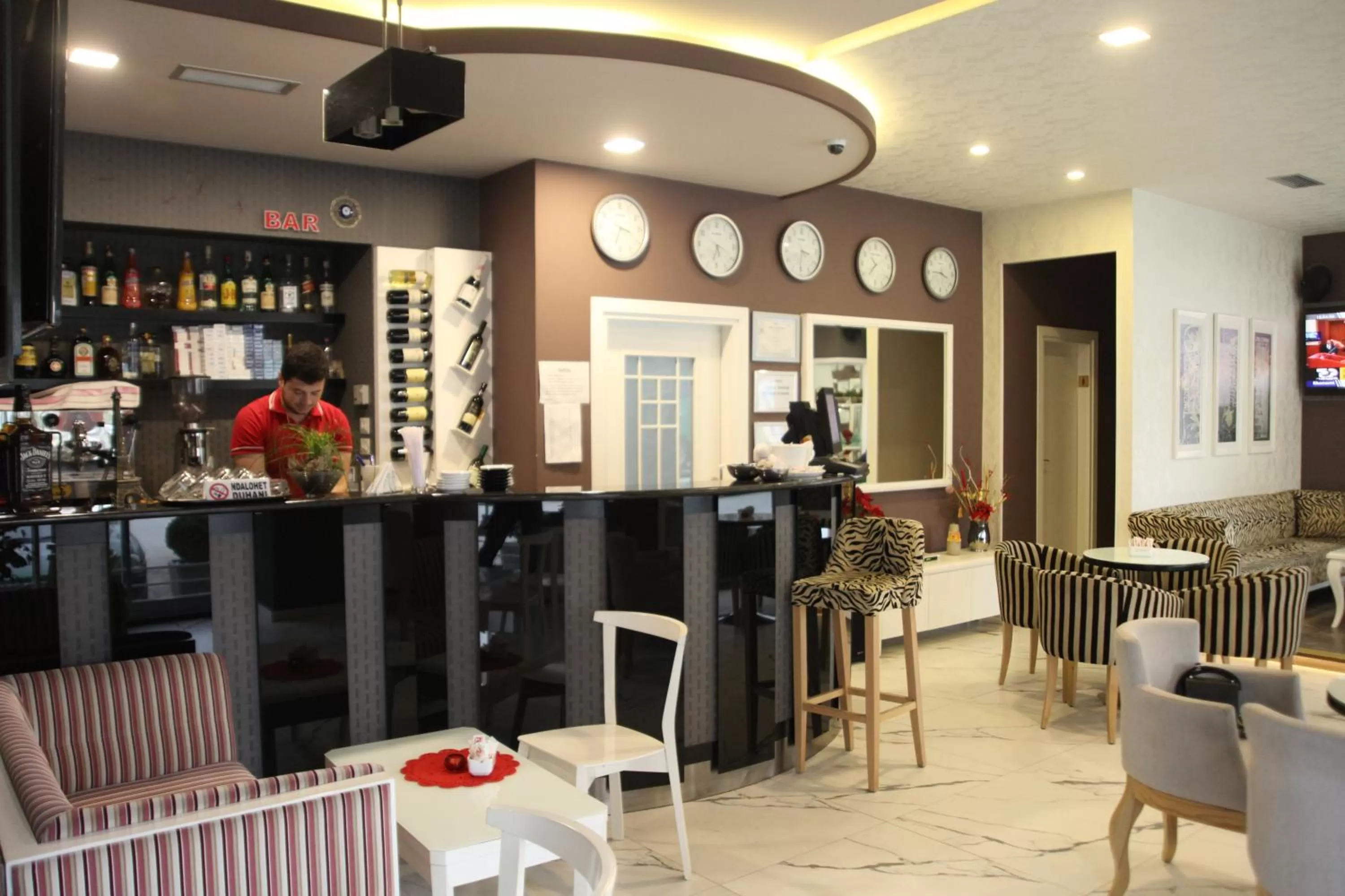 Lounge or bar in Fjortes Hotel