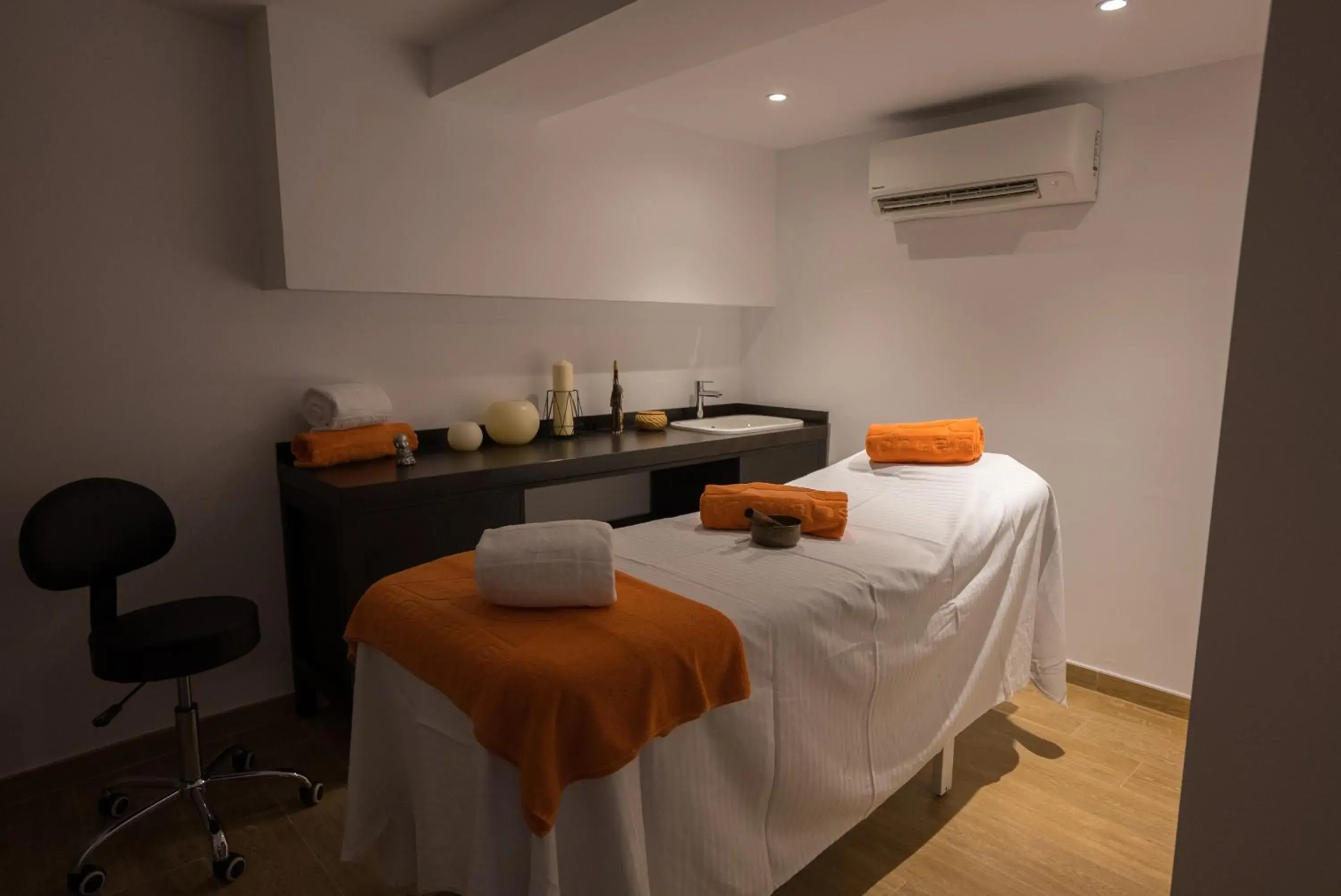 Massage, Spa/Wellness in Hotel Morlans Suites