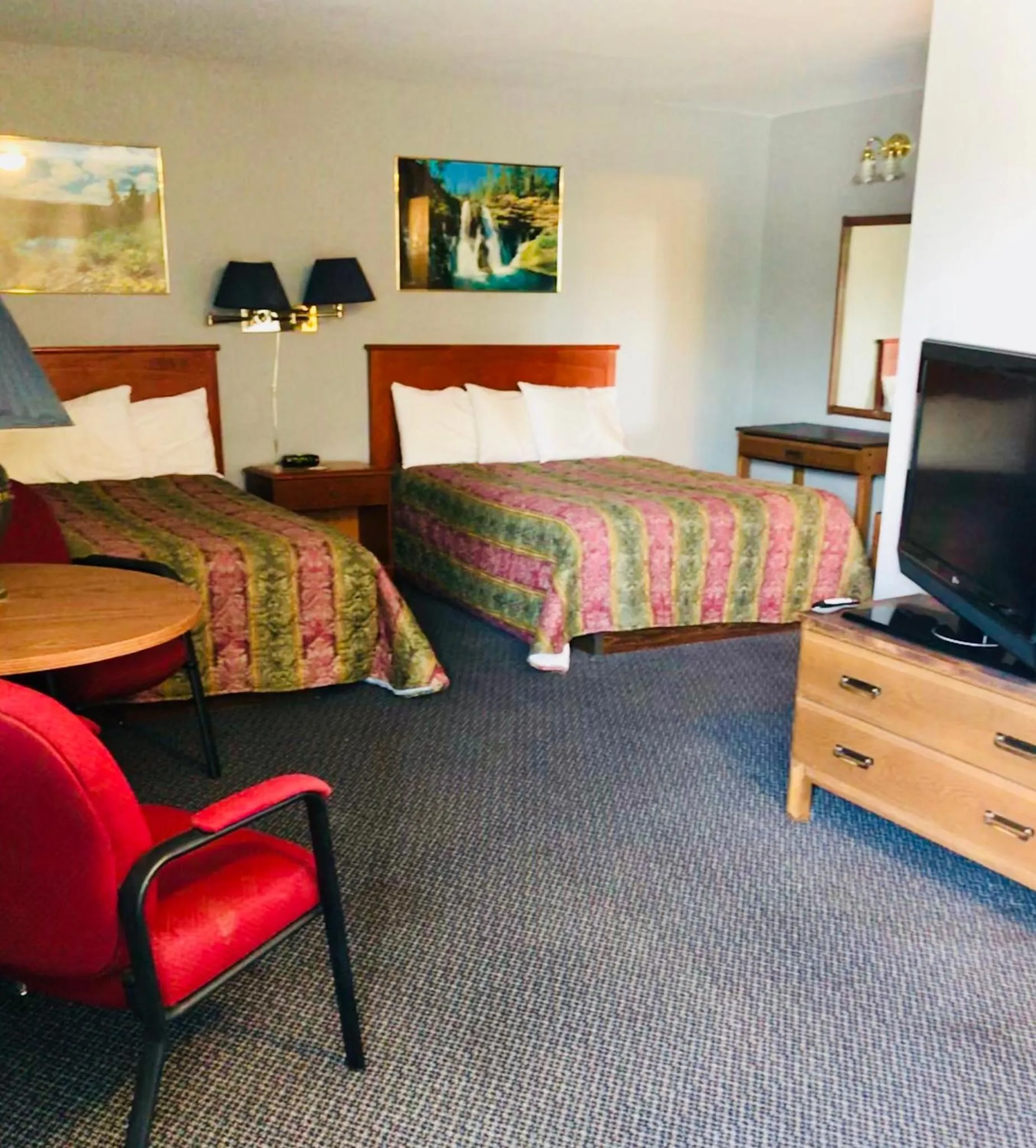 Photo of the whole room in The Gables Inn