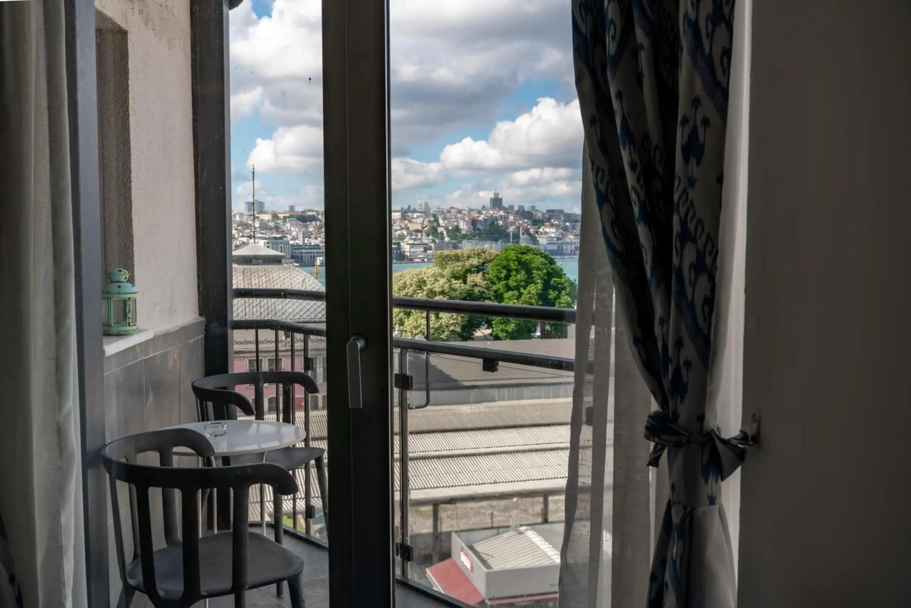 Balcony/Terrace in Elanaz Hotel