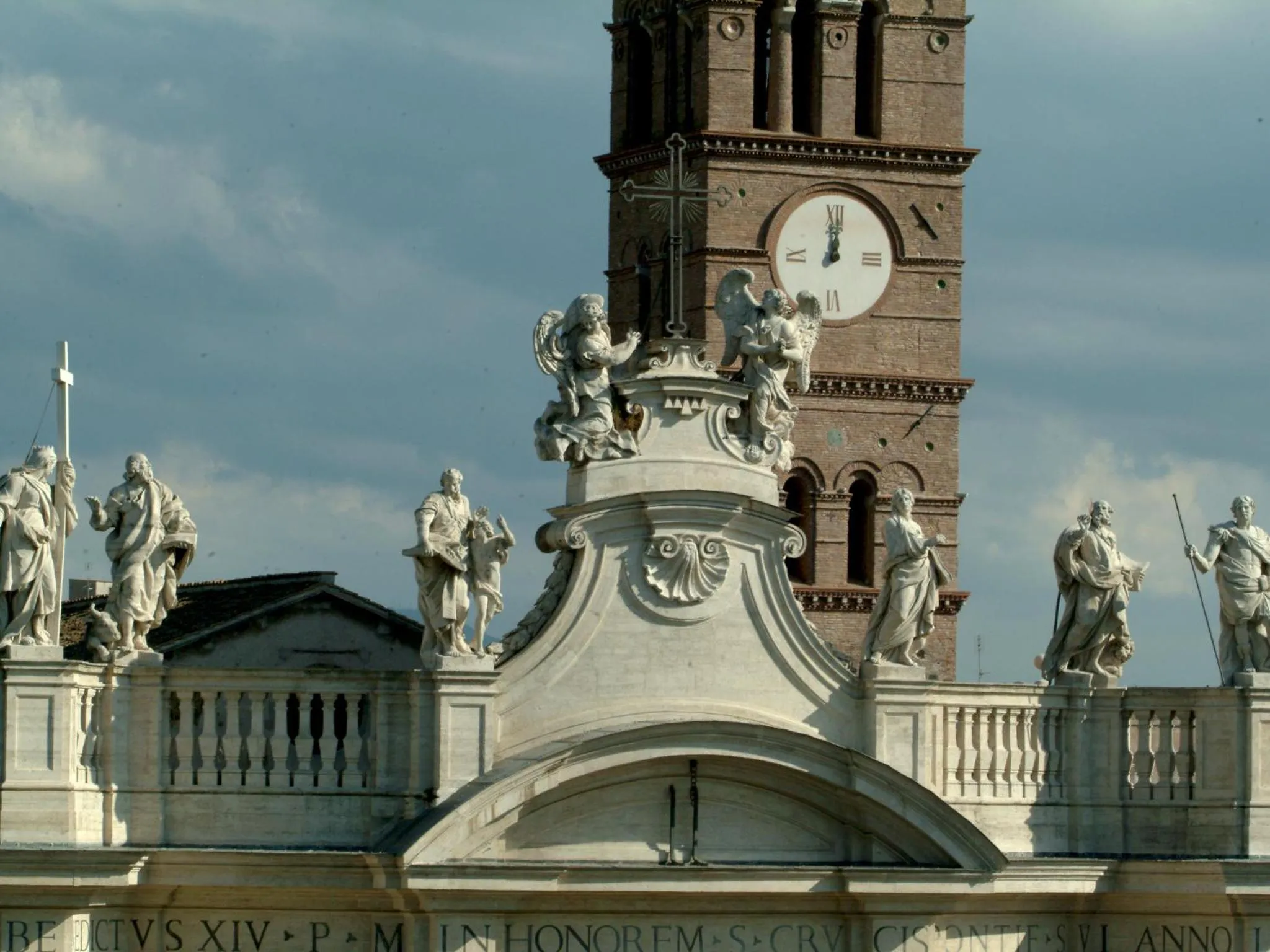 Area and facilities in Domus Sessoriana