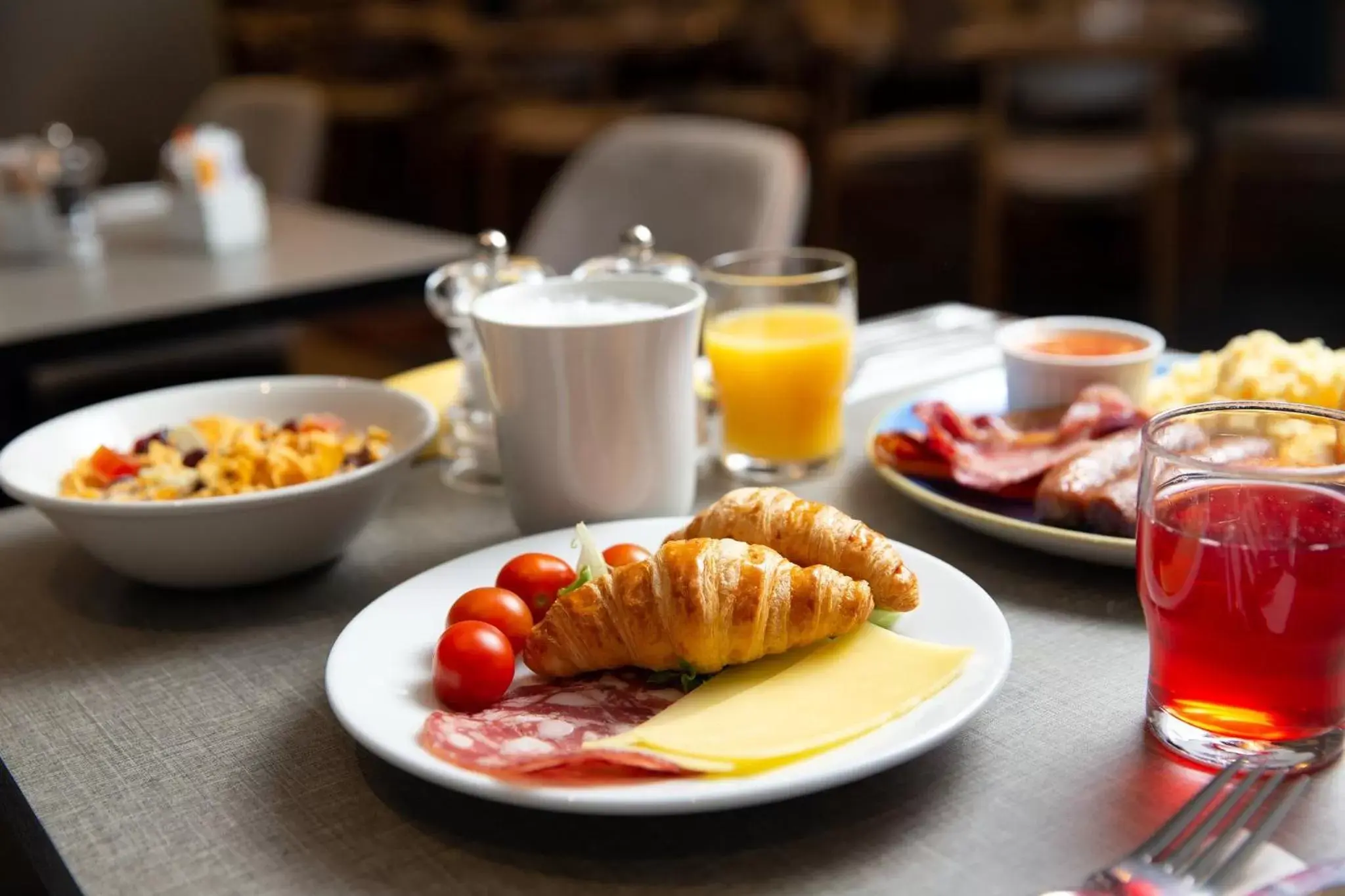 Breakfast in Tavistock Hotel