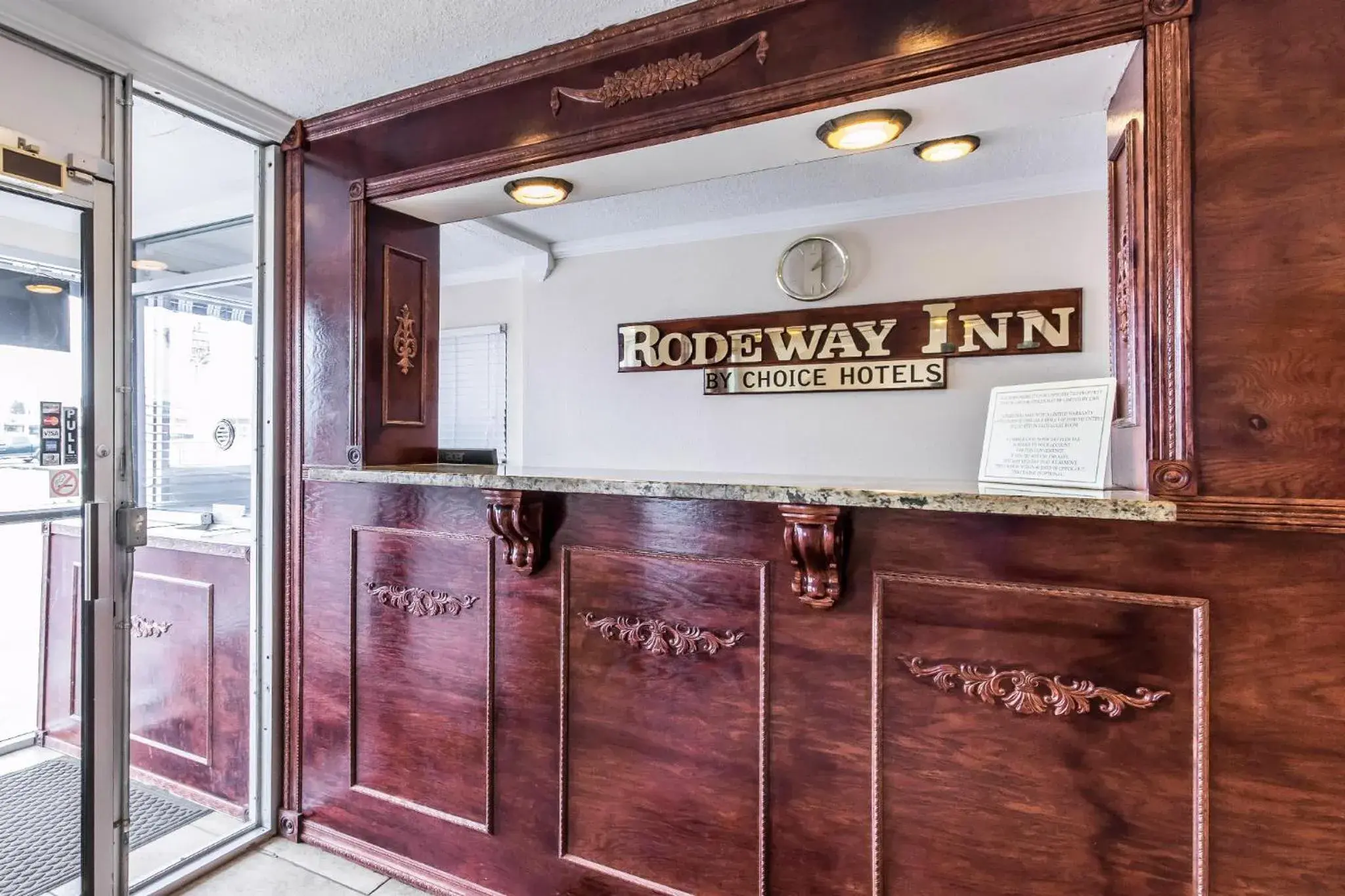 Lobby or reception in Rodeway Inn Hopkinsville Lobby or reception in Rodeway Inn Hopkinsville