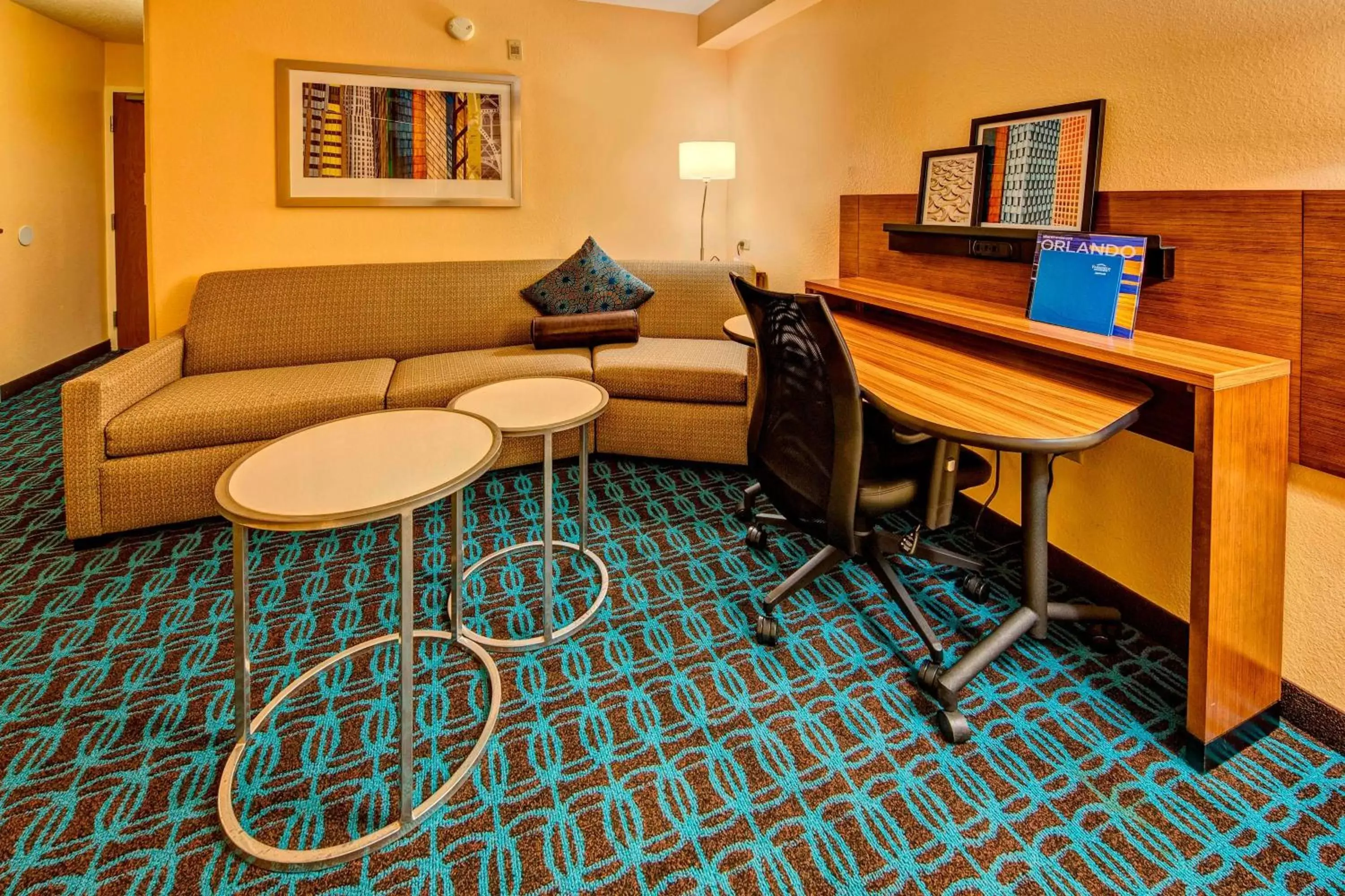 Photo of the whole room, Seating Area in Fairfield Inn and Suites by Marriott Orlando Near Universal Orlando