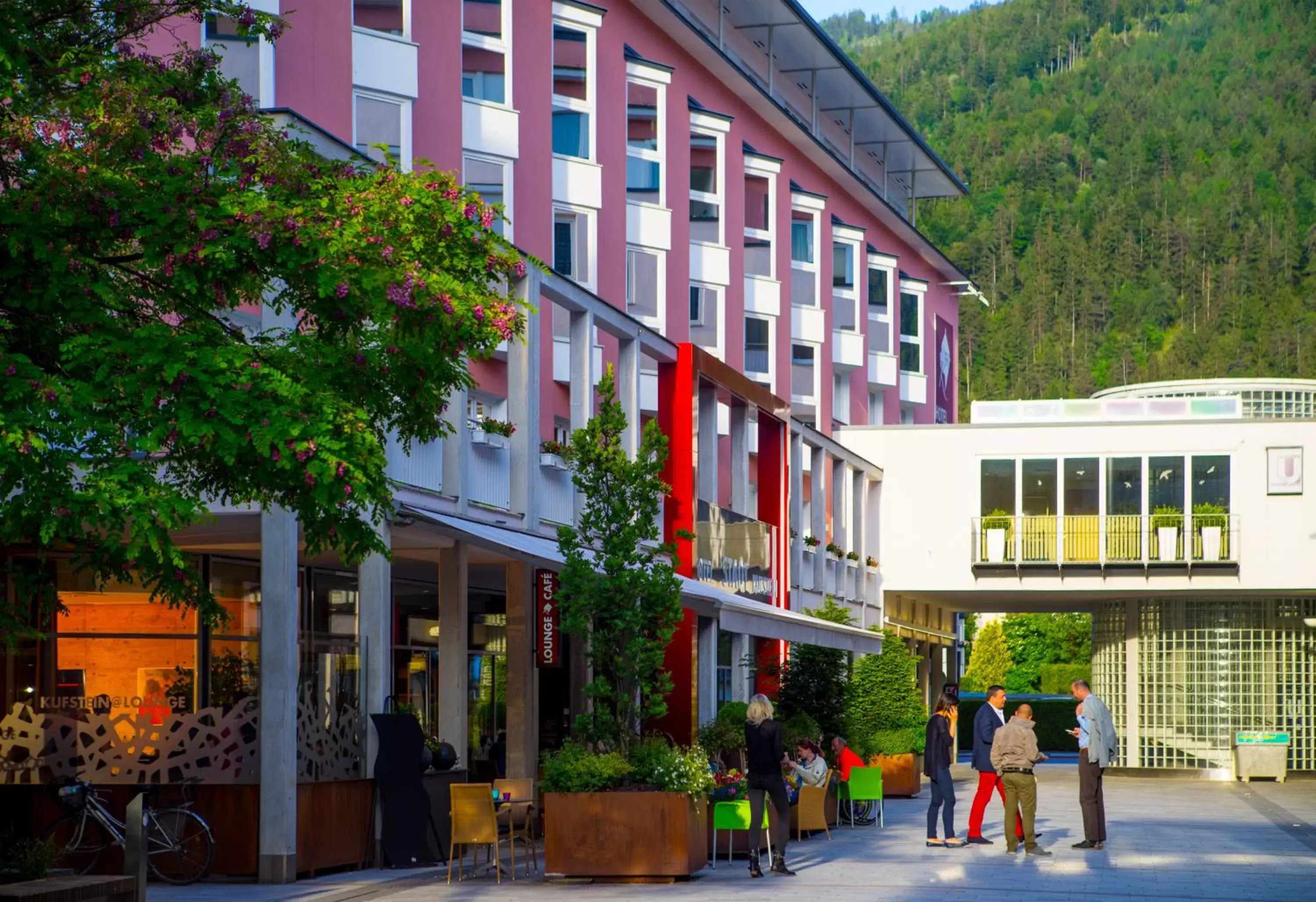 Facade/entrance, Property Building in Hotel Stadt Kufstein