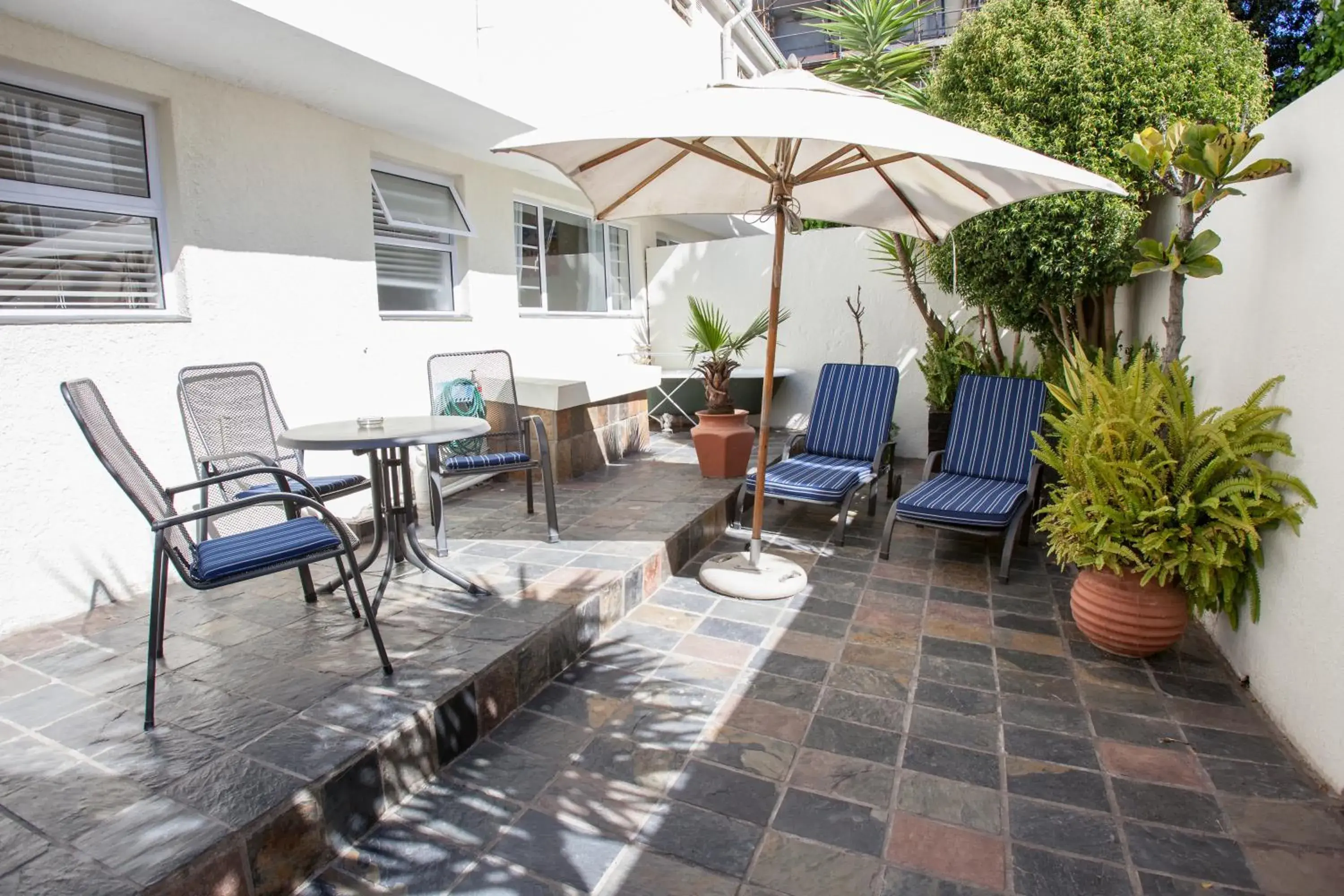 Patio in Brenwin Guest House