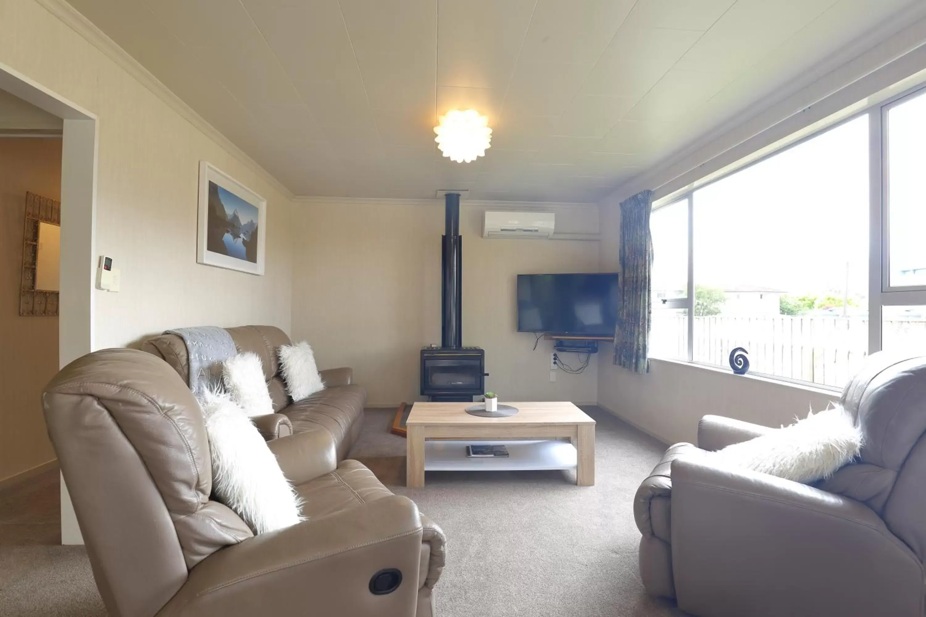 Living room, Seating Area in Aden Motel