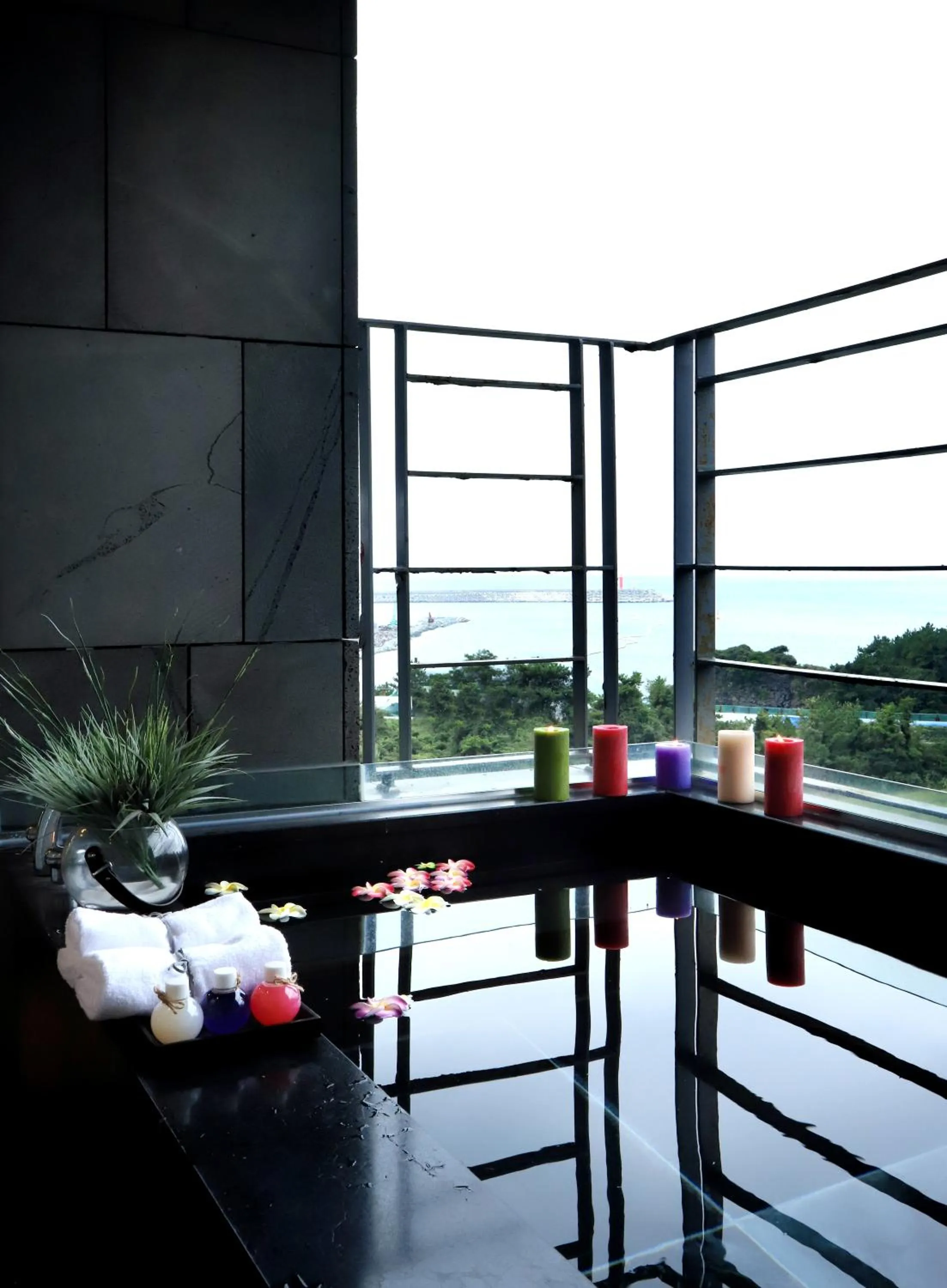 Hot Tub in Y Resort Jeju