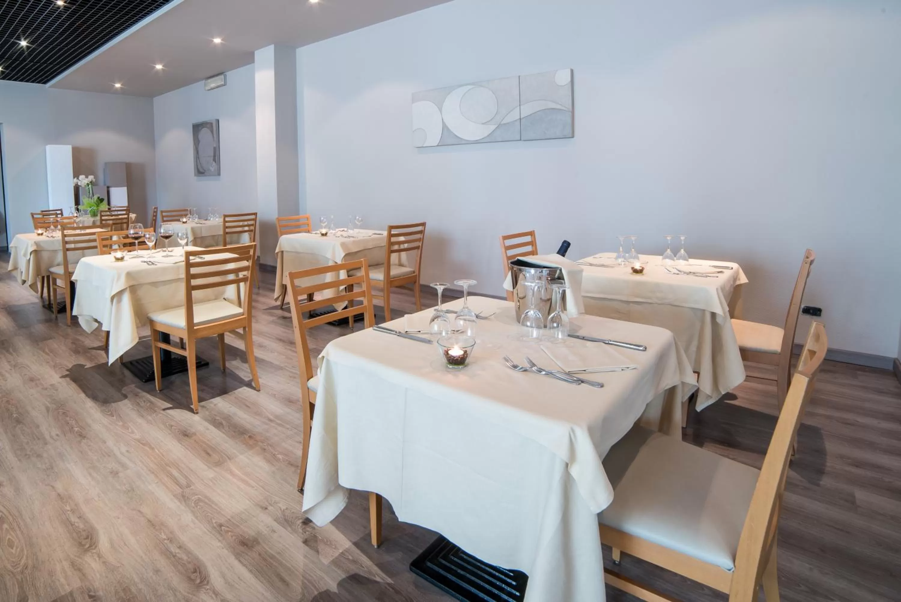 Restaurant/places to eat in Idea Hotel Piacenza