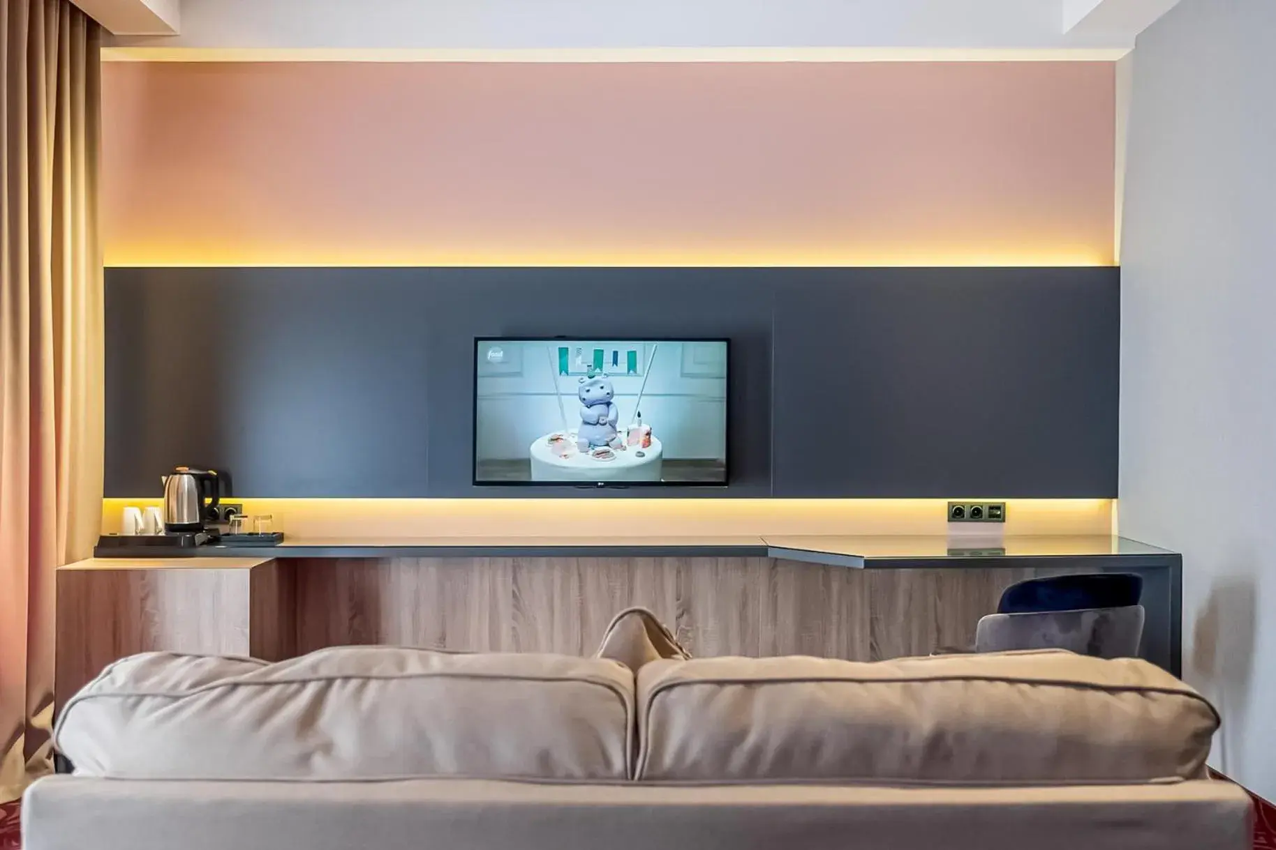 TV and multimedia, TV/Entertainment Center in Best Western Plus Paradise Hotel Dilijan