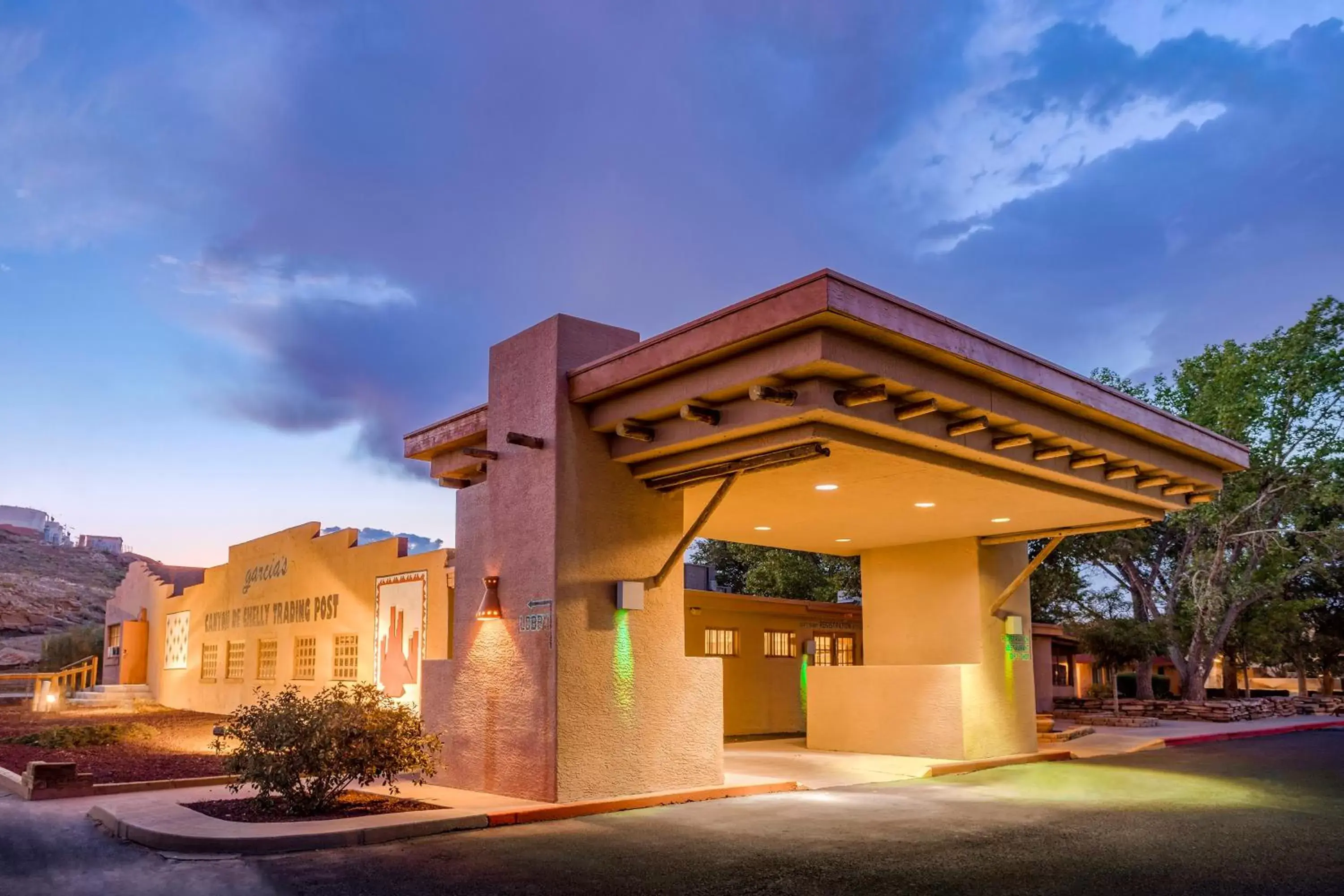 Property Building in Holiday Inn Canyon De Chelly-Chinle, an IHG Hotel
