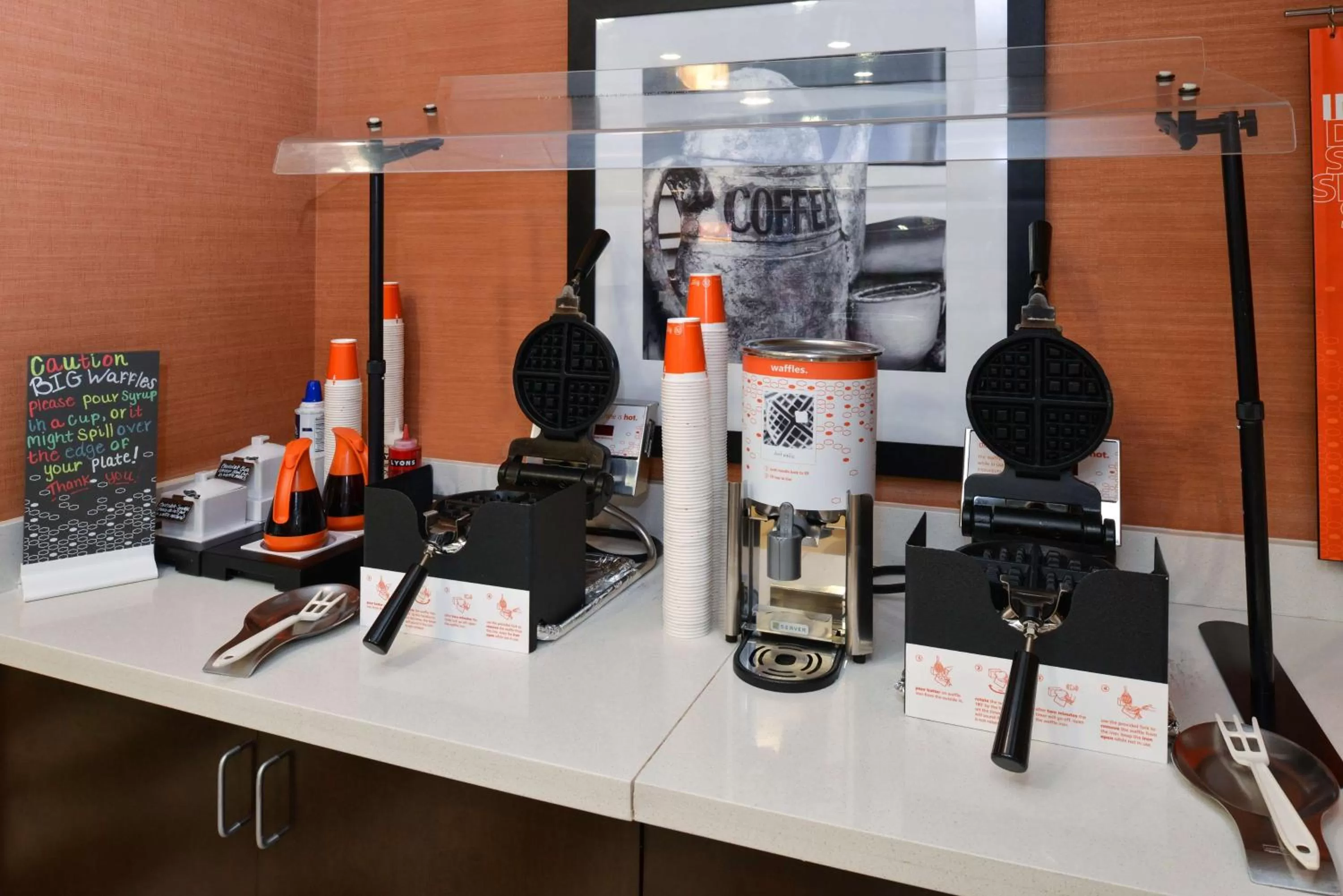 Dining area in Hampton Inn & Suites - Ocala