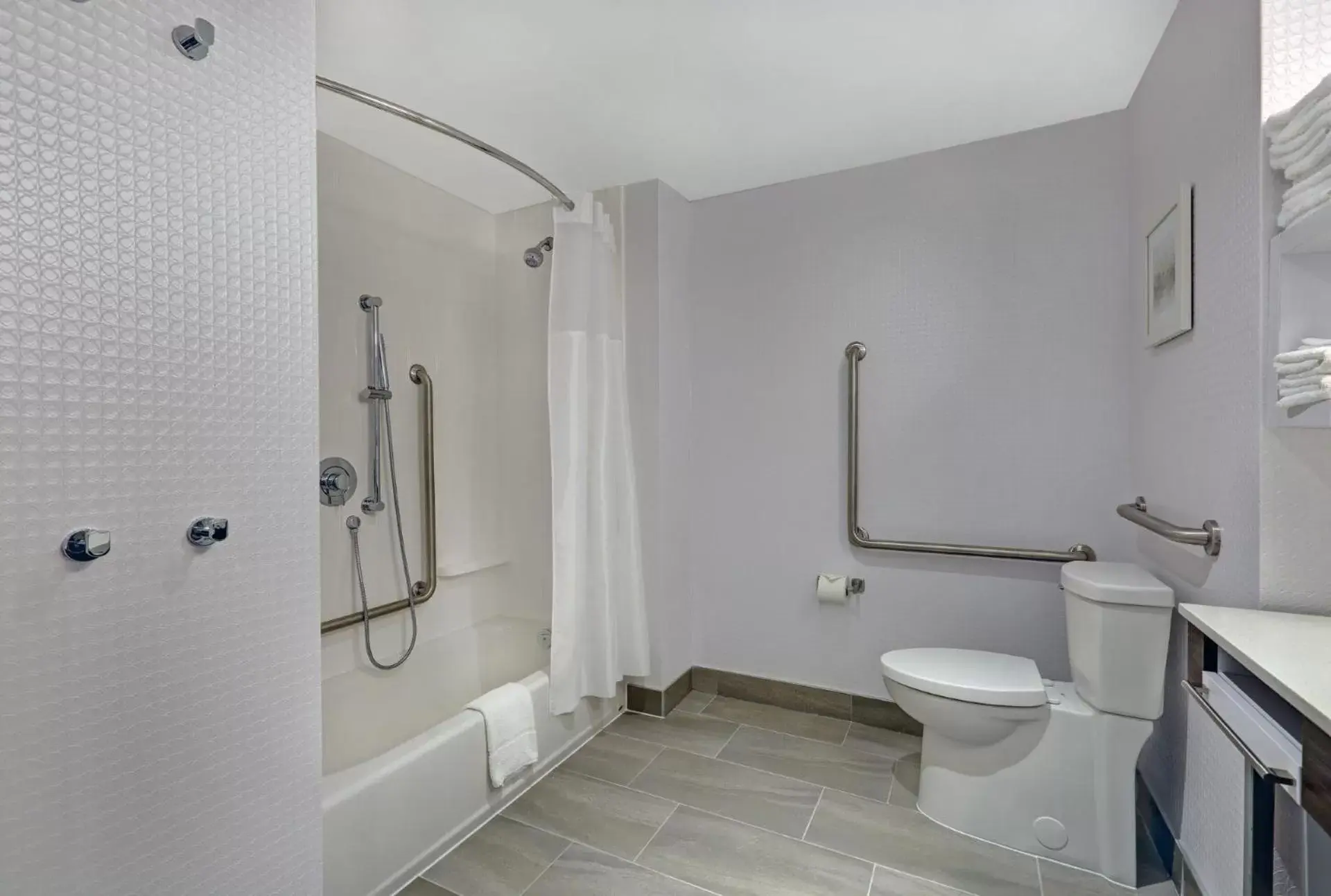 Bathroom in Hampton Inn By Hilton Peterborough
