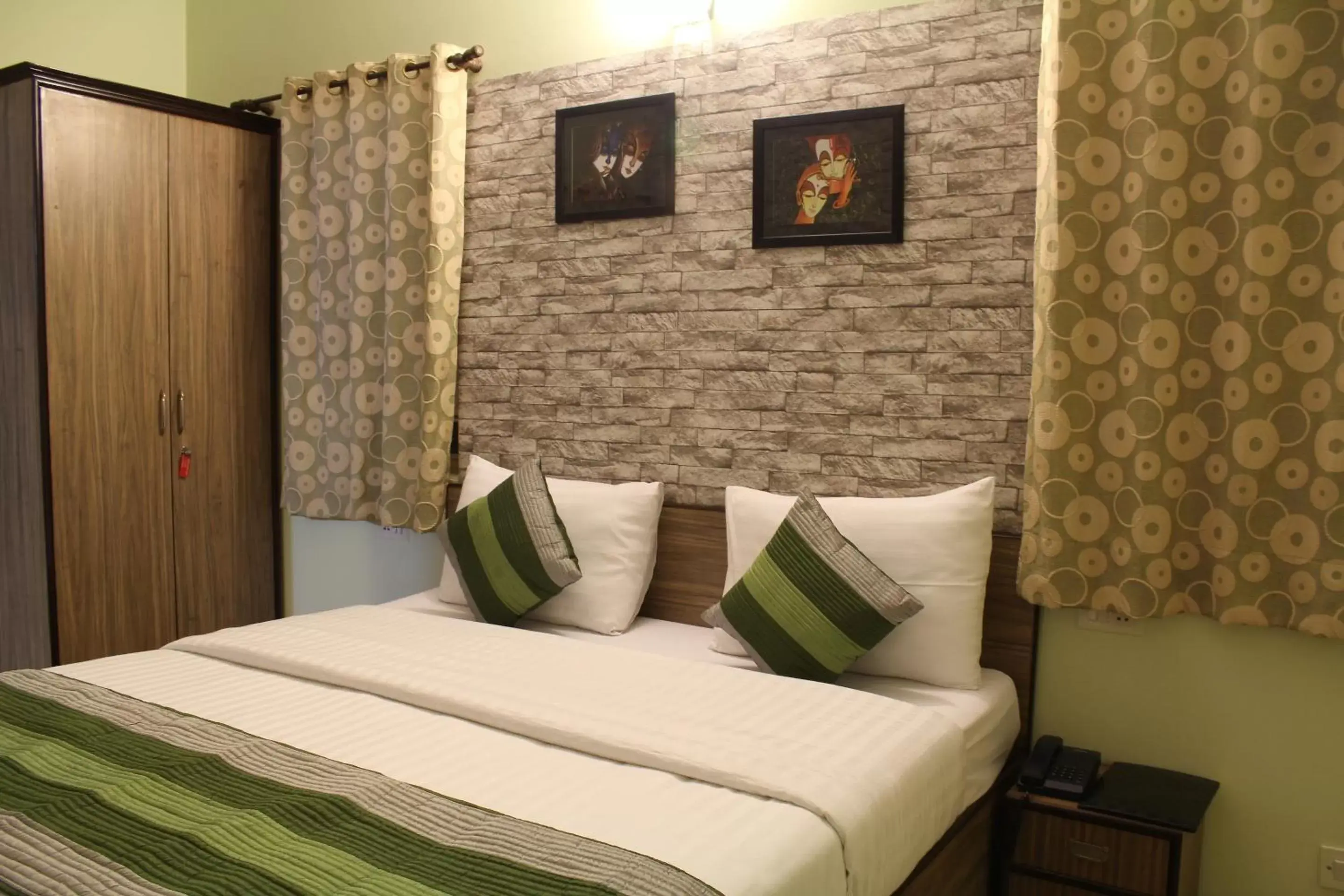 Executive Double Room in Hotel Persona International