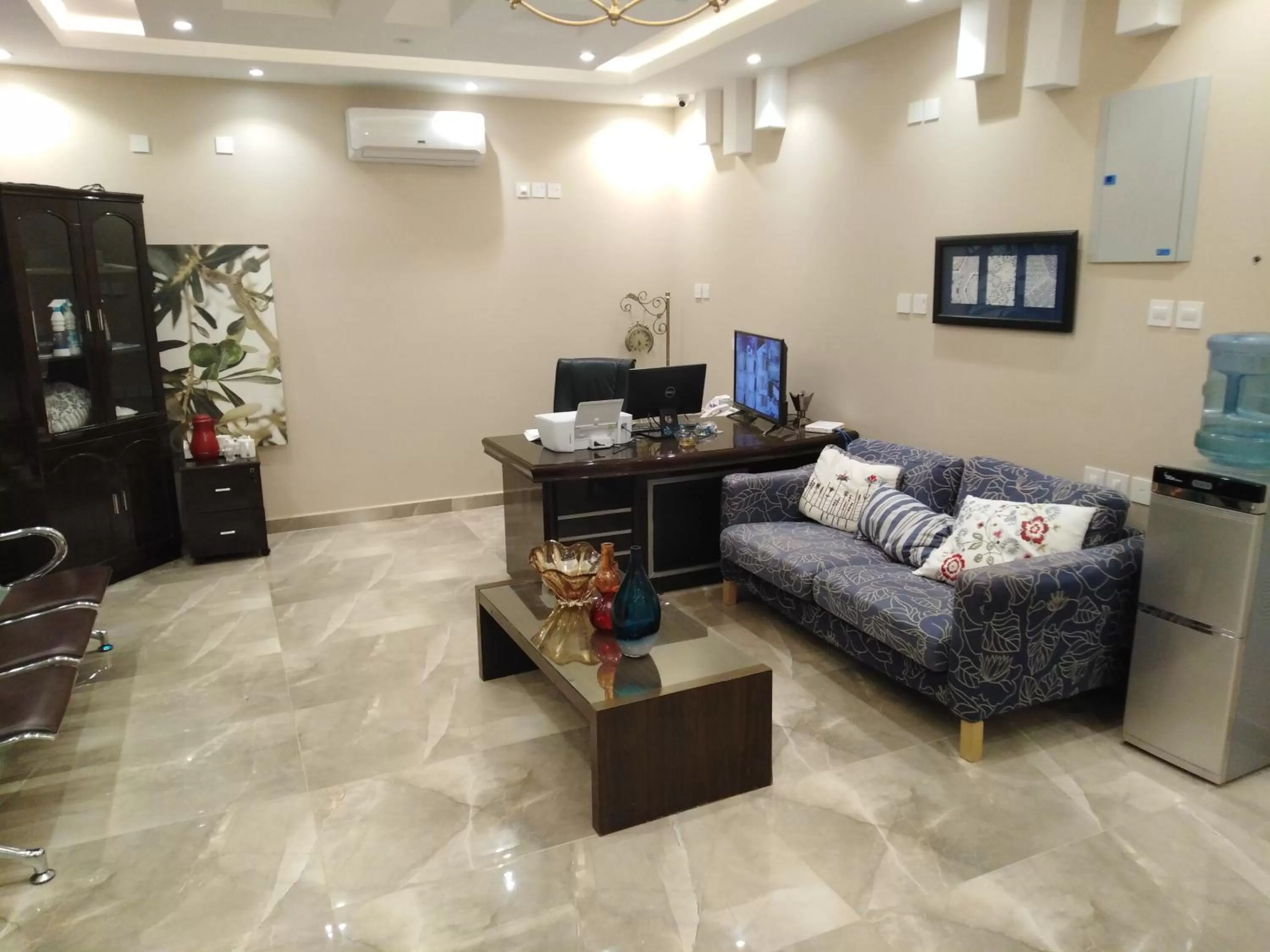 Seating Area in Sunrise Furnished Apartment