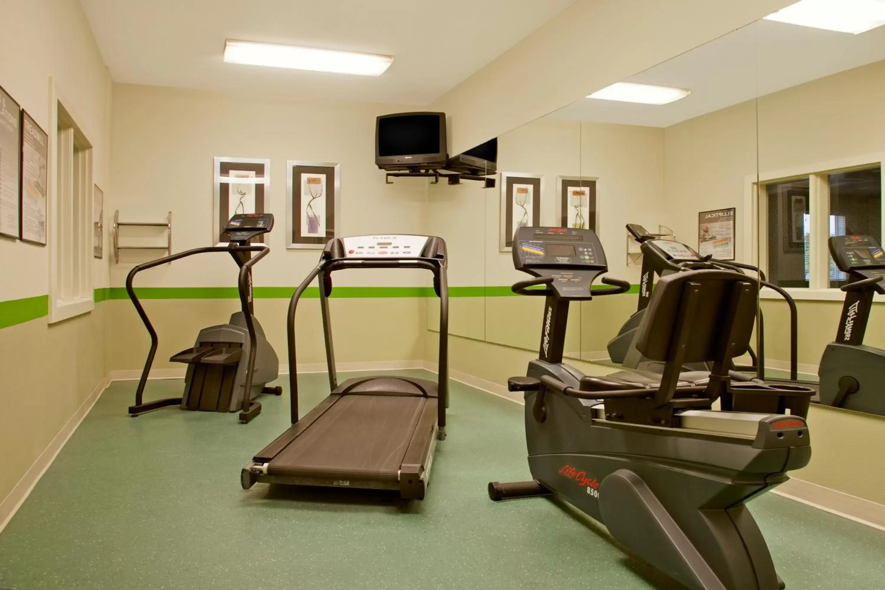 Fitness centre/facilities in Extended Stay America Suites - Atlanta - Gwinnett Place Fitness centre/facilities in Extended Stay America Suites - Atlanta - Gwinnett Place