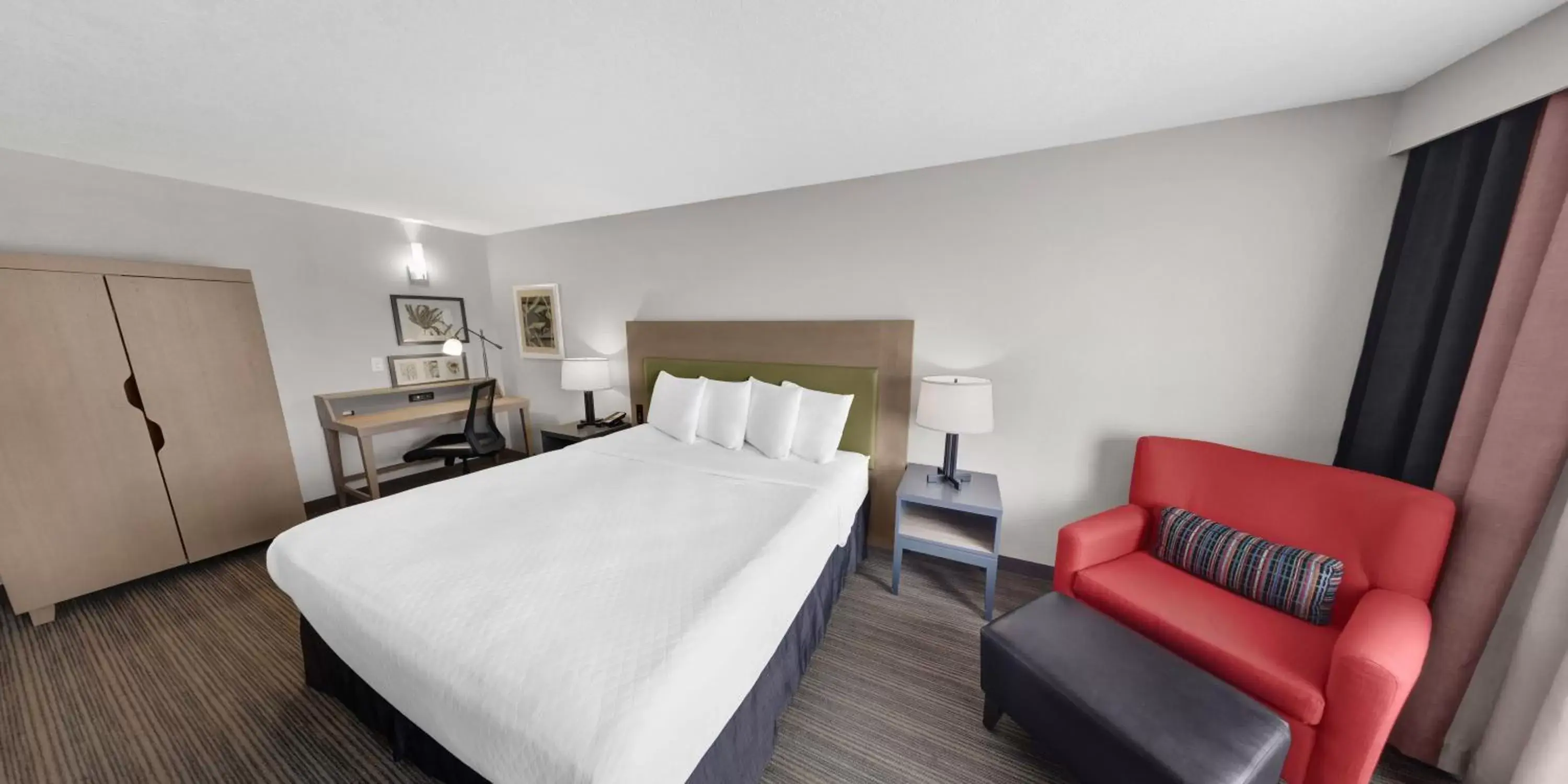 Bedroom, Bed in Country Inn & Suites by Radisson, Fargo, ND