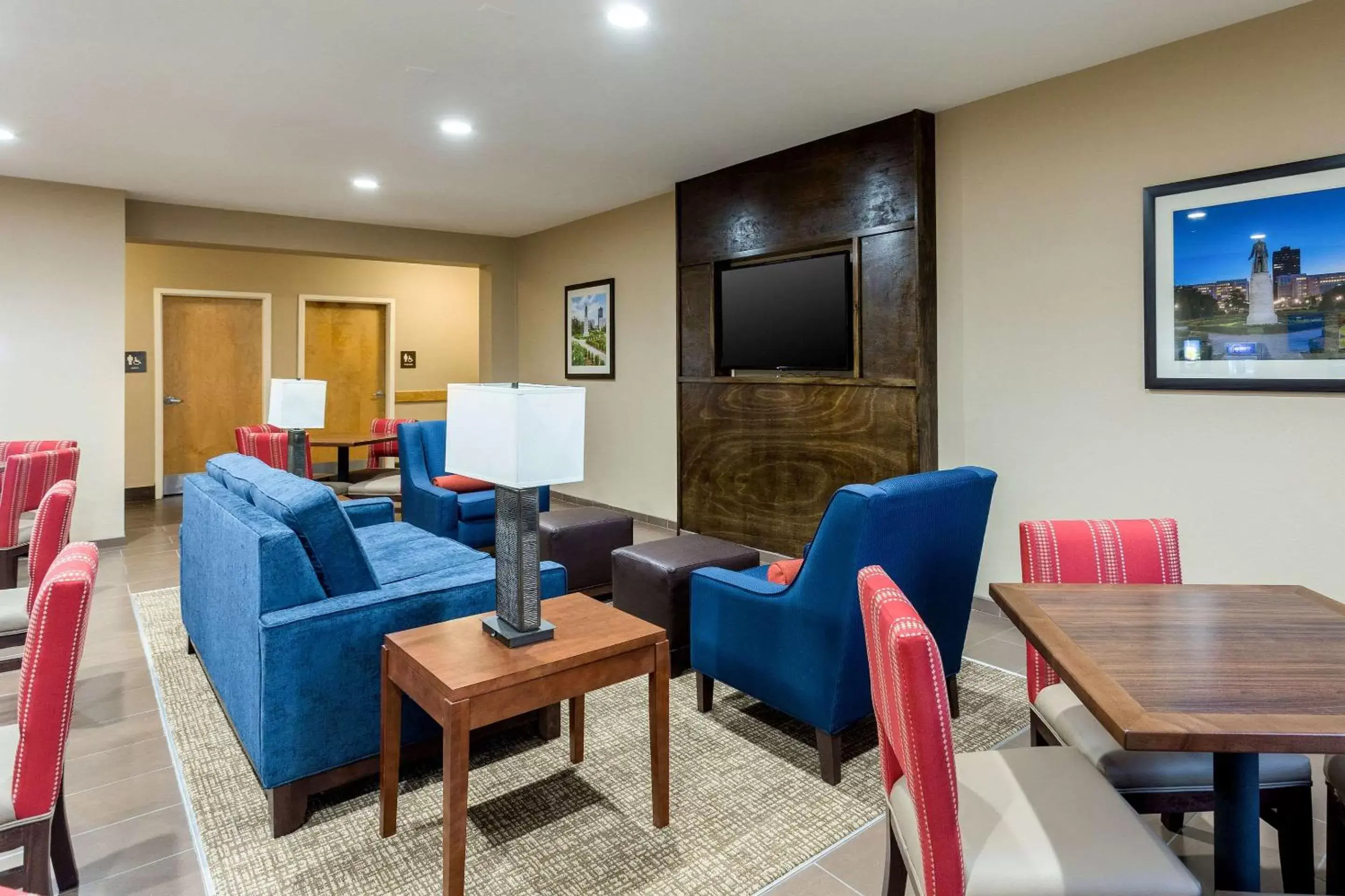 Restaurant/places to eat, Seating Area in Comfort Inn & Suites Baton Rouge Airport