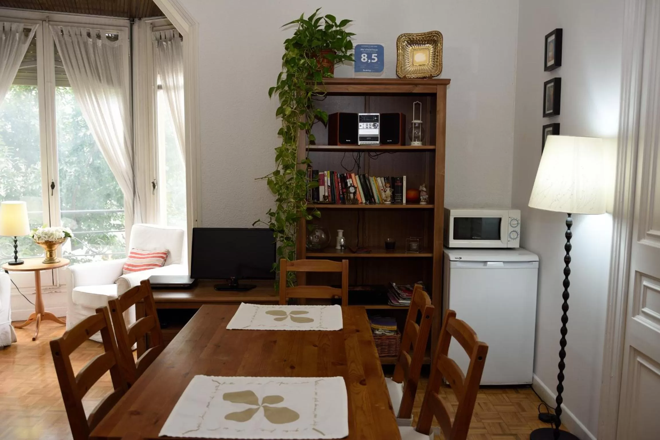 Breakfast, Dining Area in Ally's Bed&Breakfast,