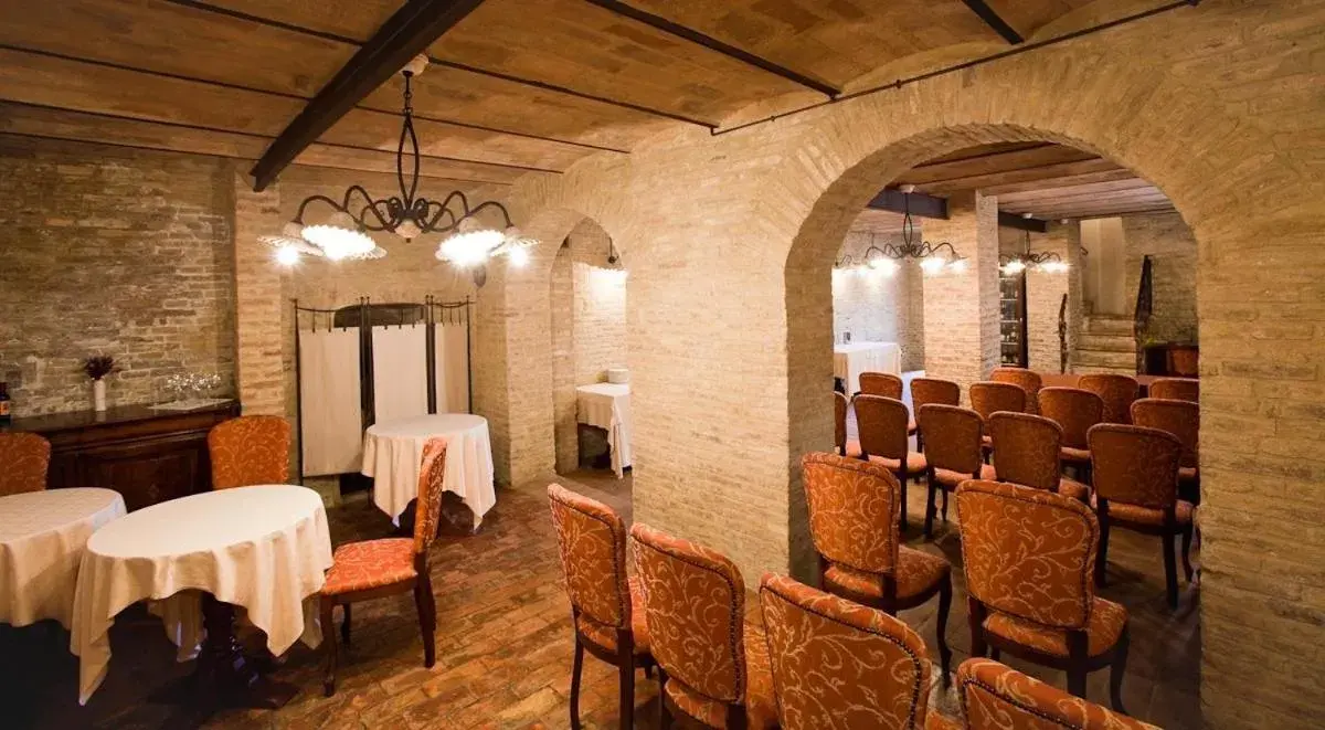 Restaurant/places to eat, Banquet Facilities in Castello Montegiove