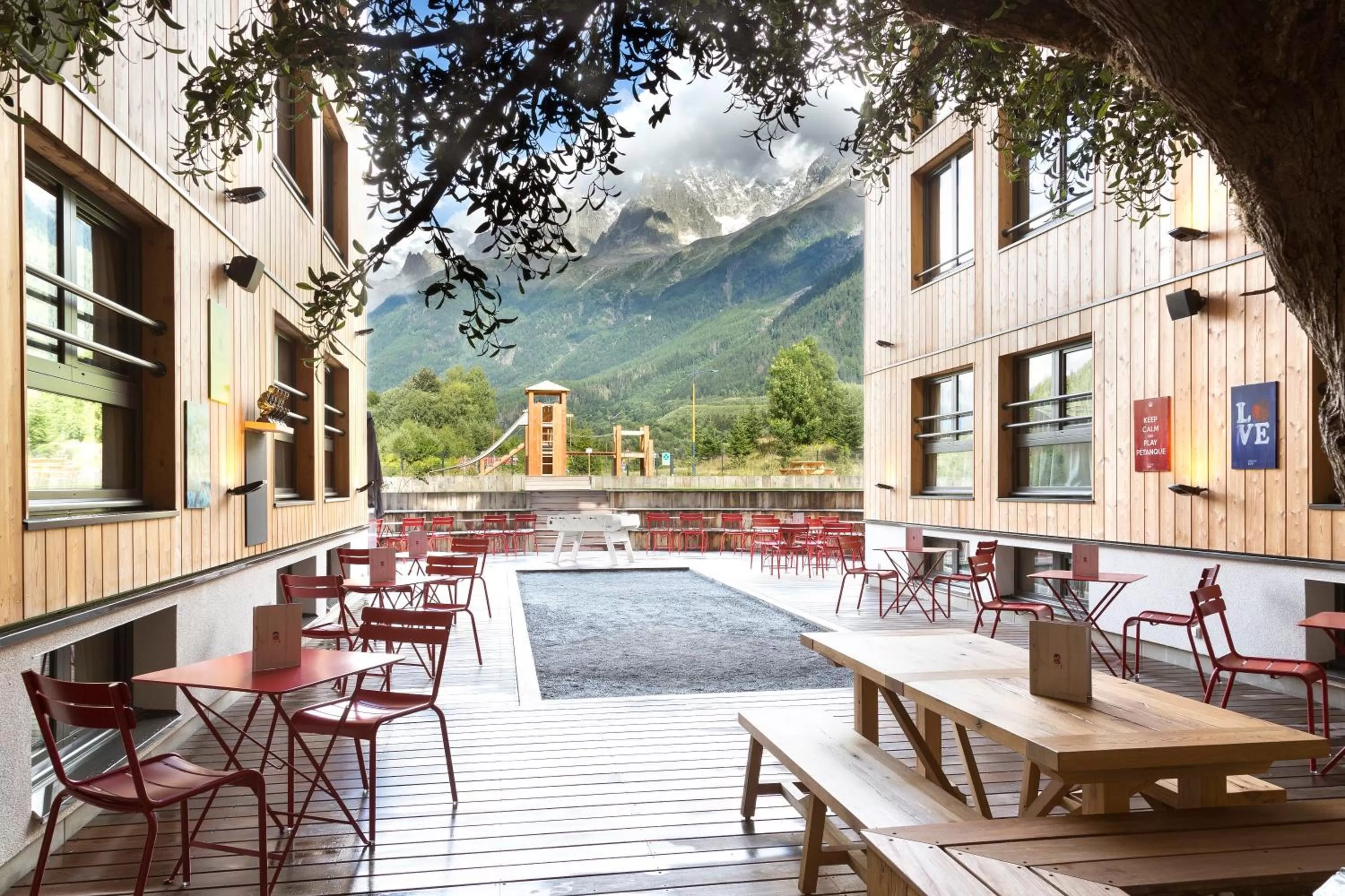 Patio in RockyPop Chamonix - Les Houches
