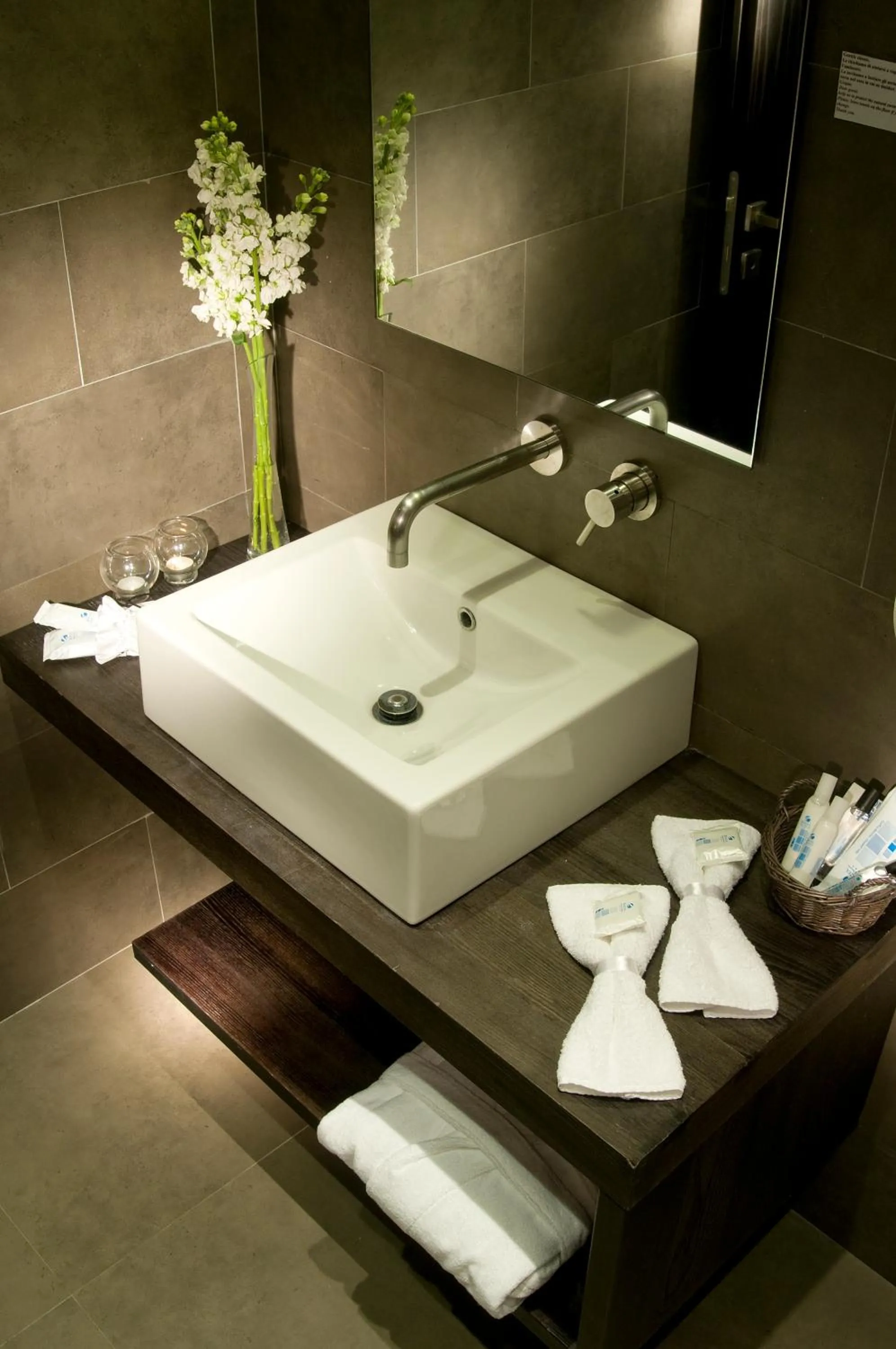 Bathroom in Excel Hotel Roma Ciampino