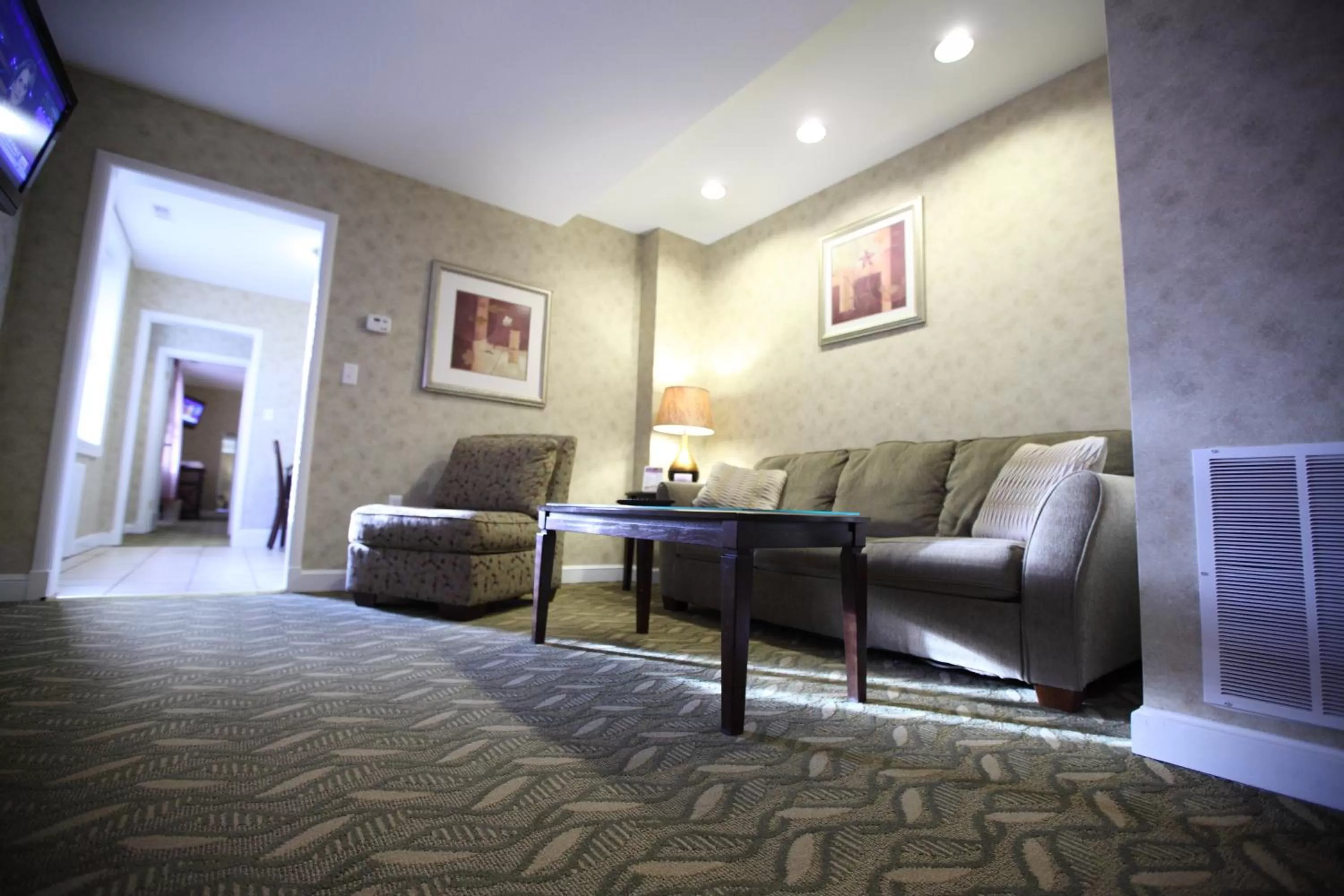 Living room, Seating Area in The Island House Hotel